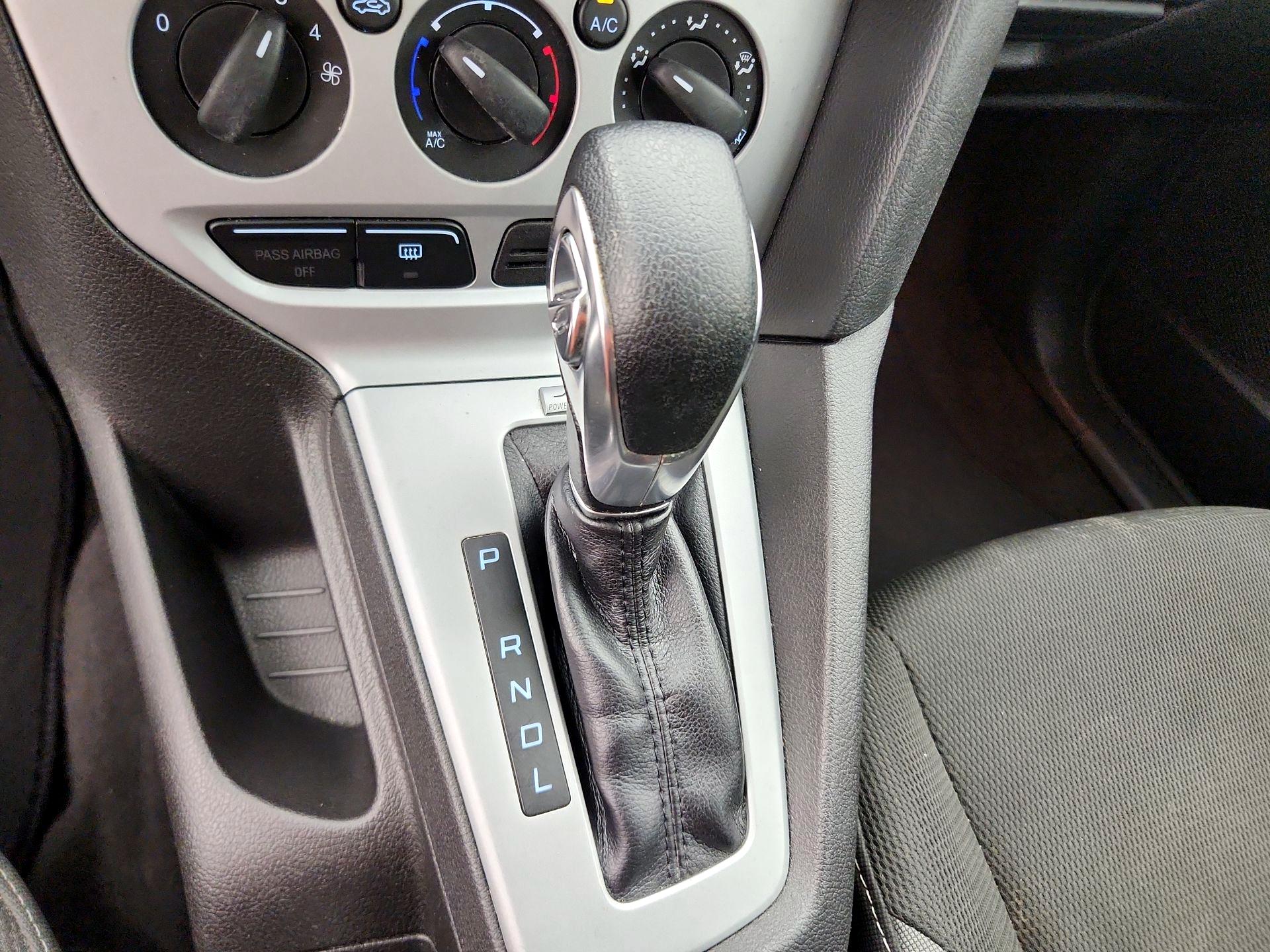 Thumbnail: 2014 Ford Focus - 16