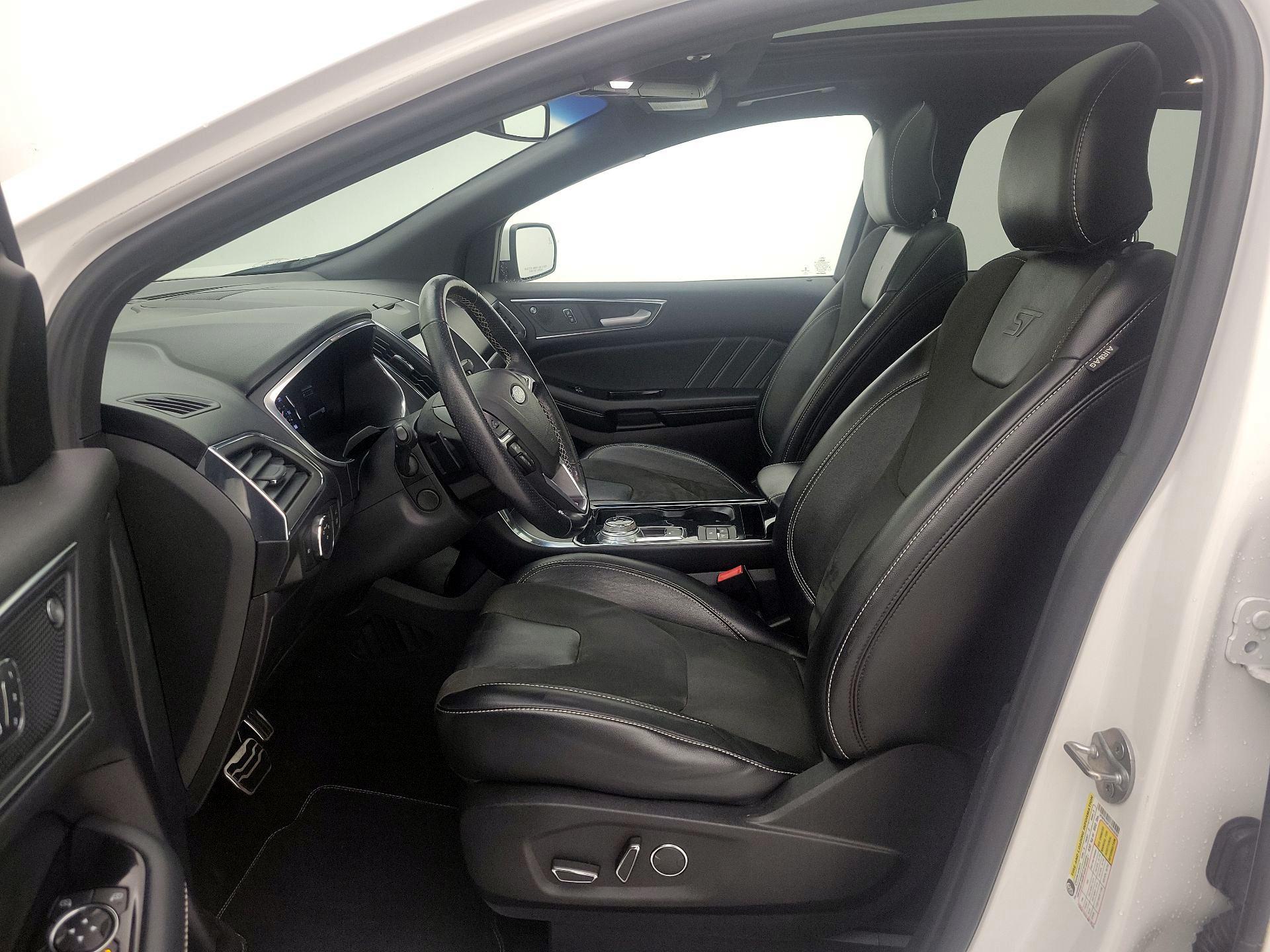 Thumbnail: 2019 Ford Edge - 11