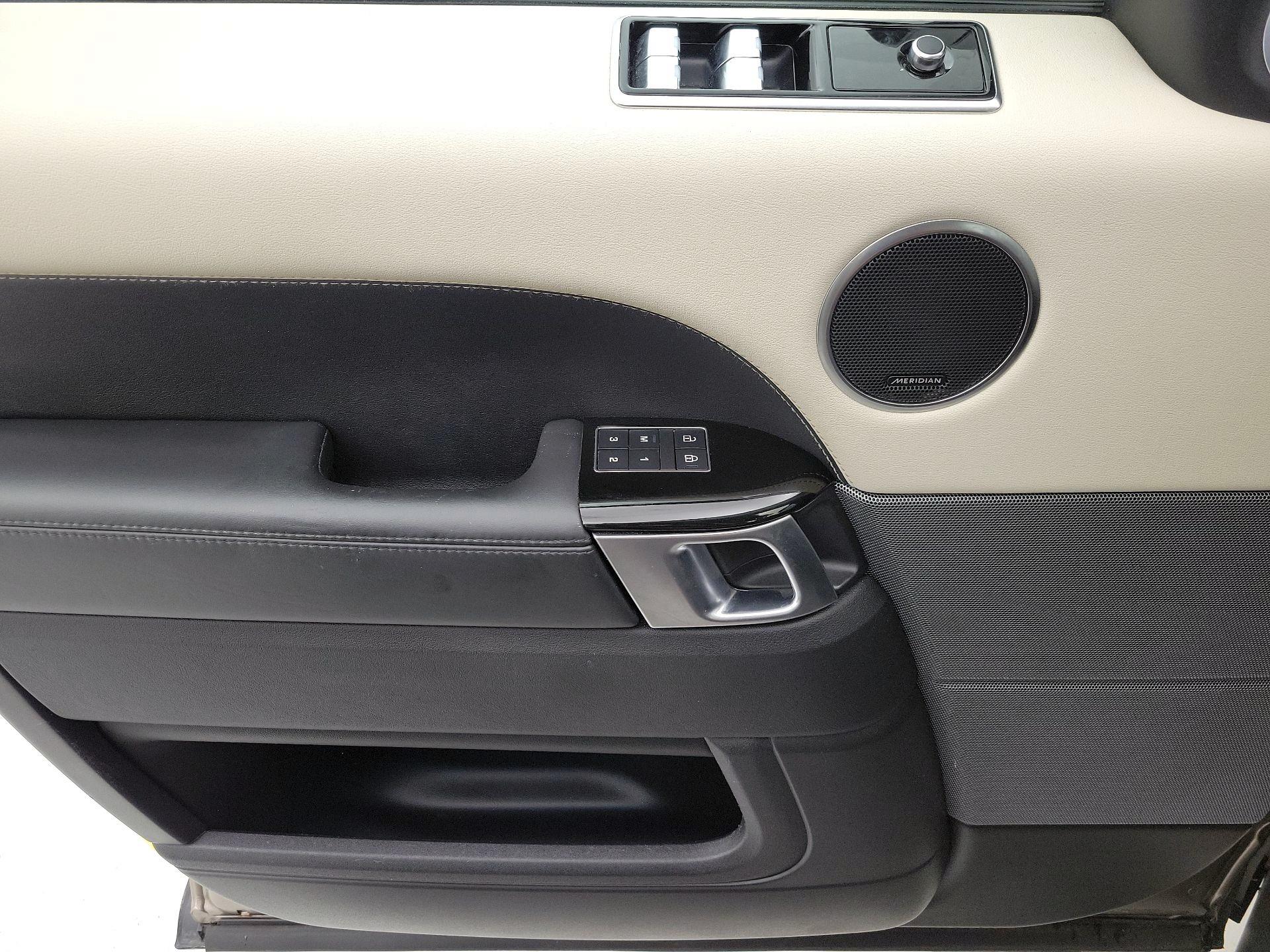 Thumbnail: 2021 Land Rover Range Rover Sport - 12