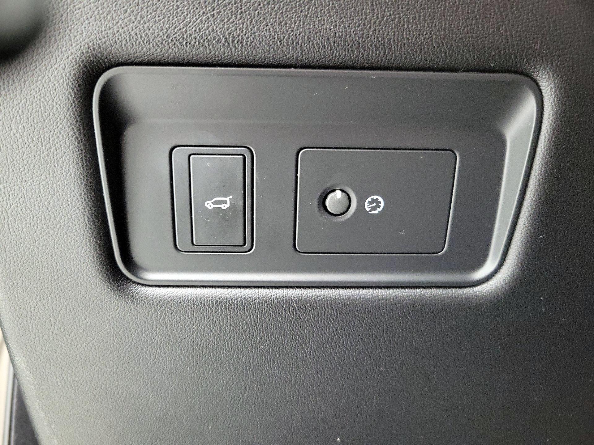 Thumbnail: 2021 Land Rover Range Rover Sport - 13