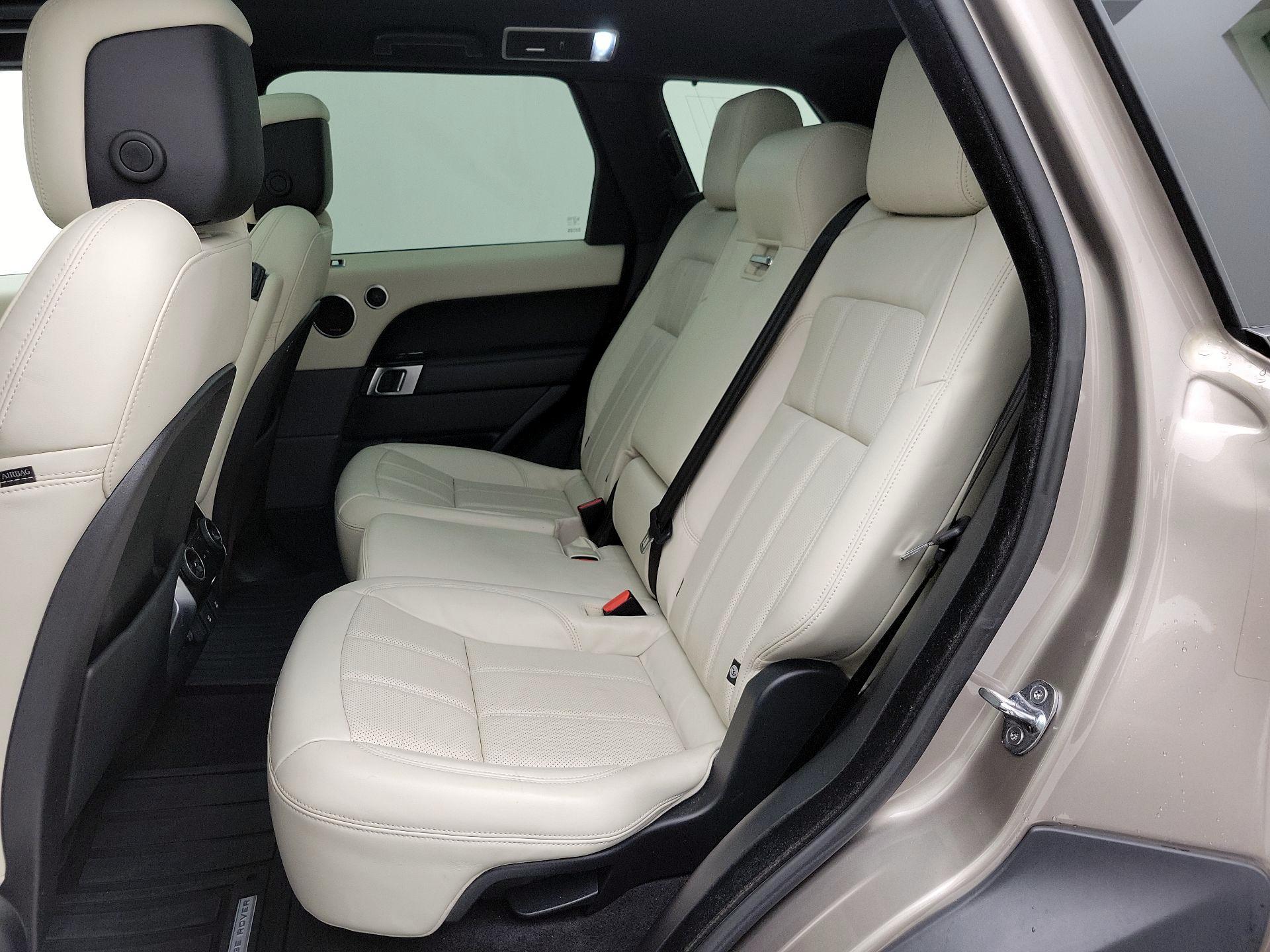 Thumbnail: 2021 Land Rover Range Rover Sport - 20