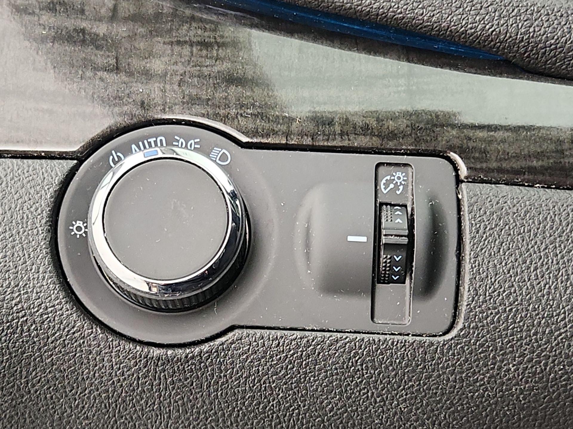 Thumbnail: 2016 Buick Encore - 13