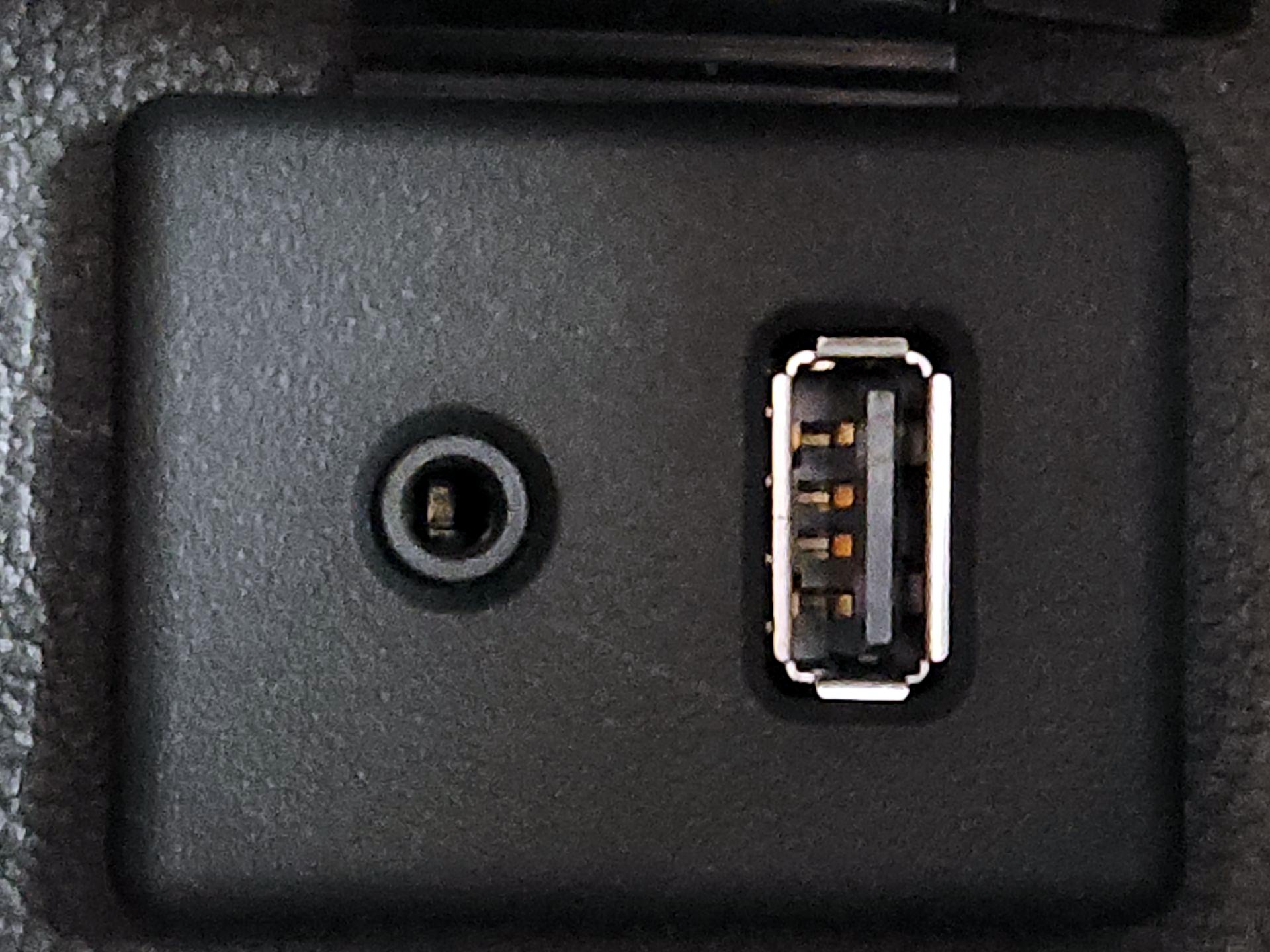 Thumbnail: 2016 Buick Encore - 18