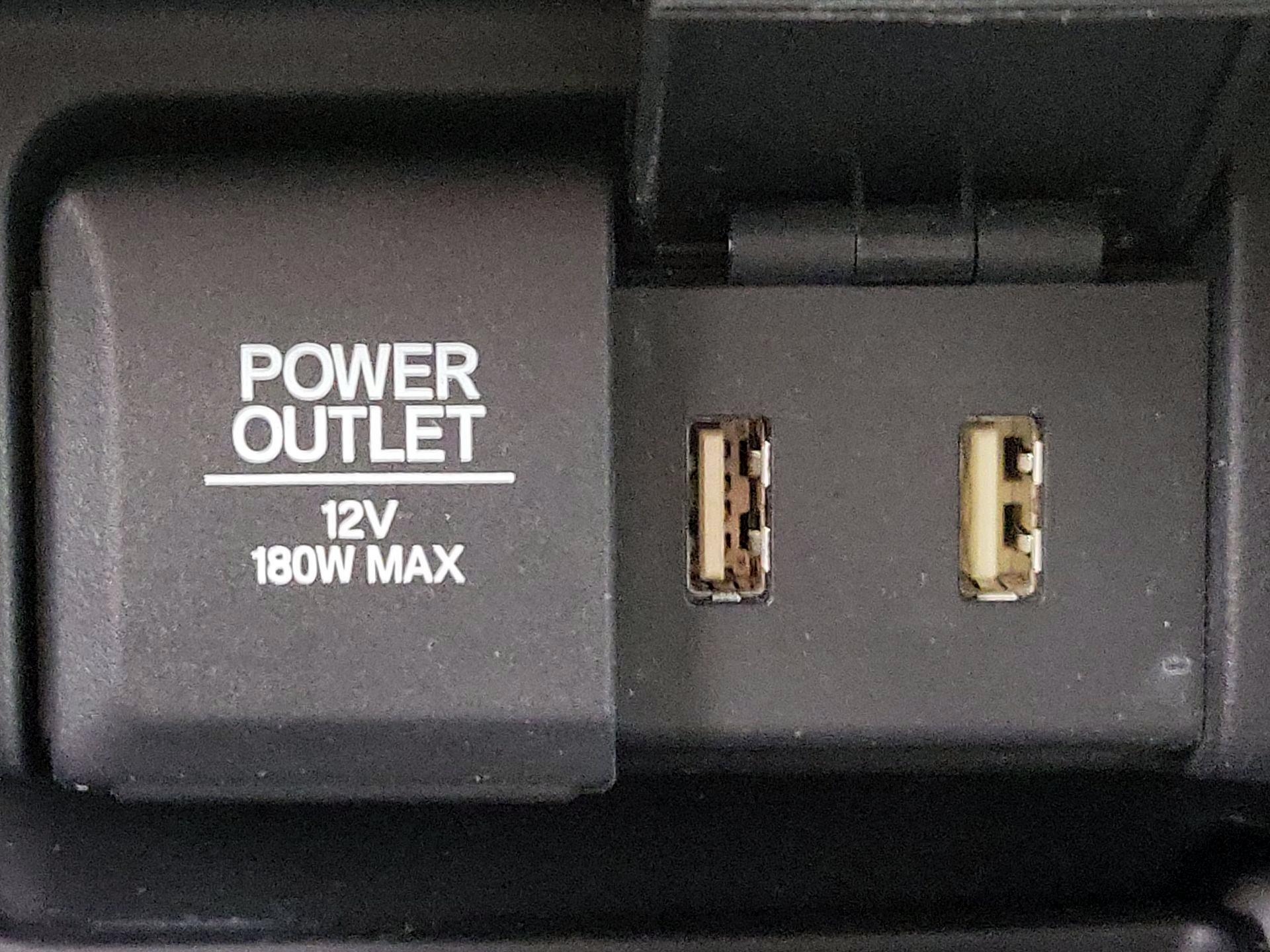 Thumbnail: 2017 Honda Pilot - 18