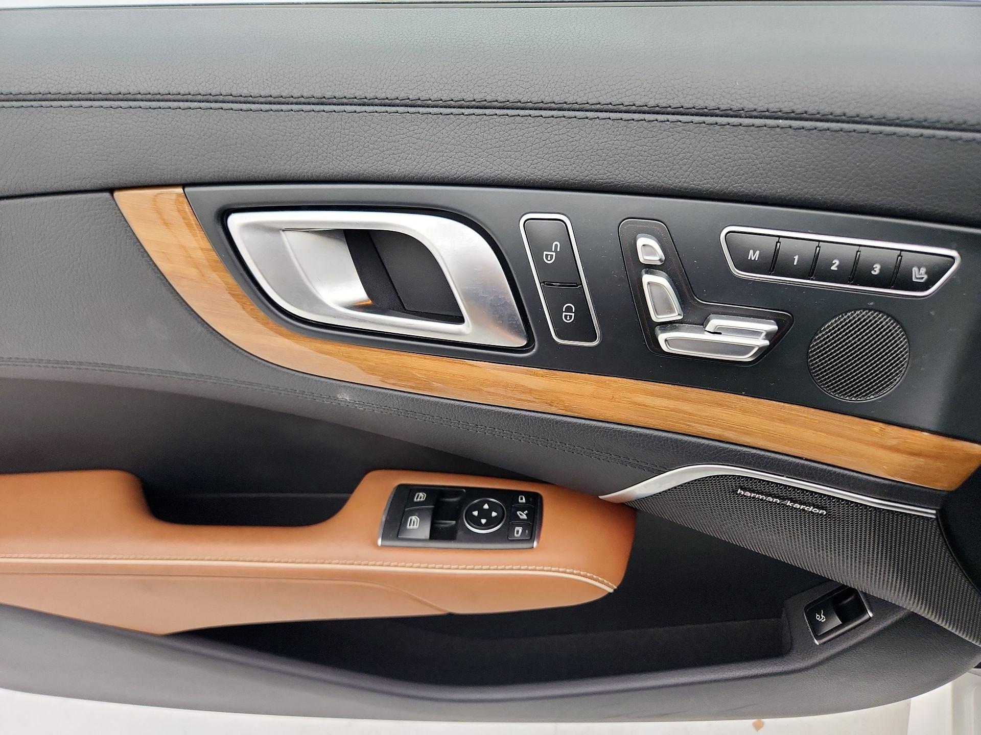 Thumbnail: 2019 Mercedes-Benz SL-Class - 12