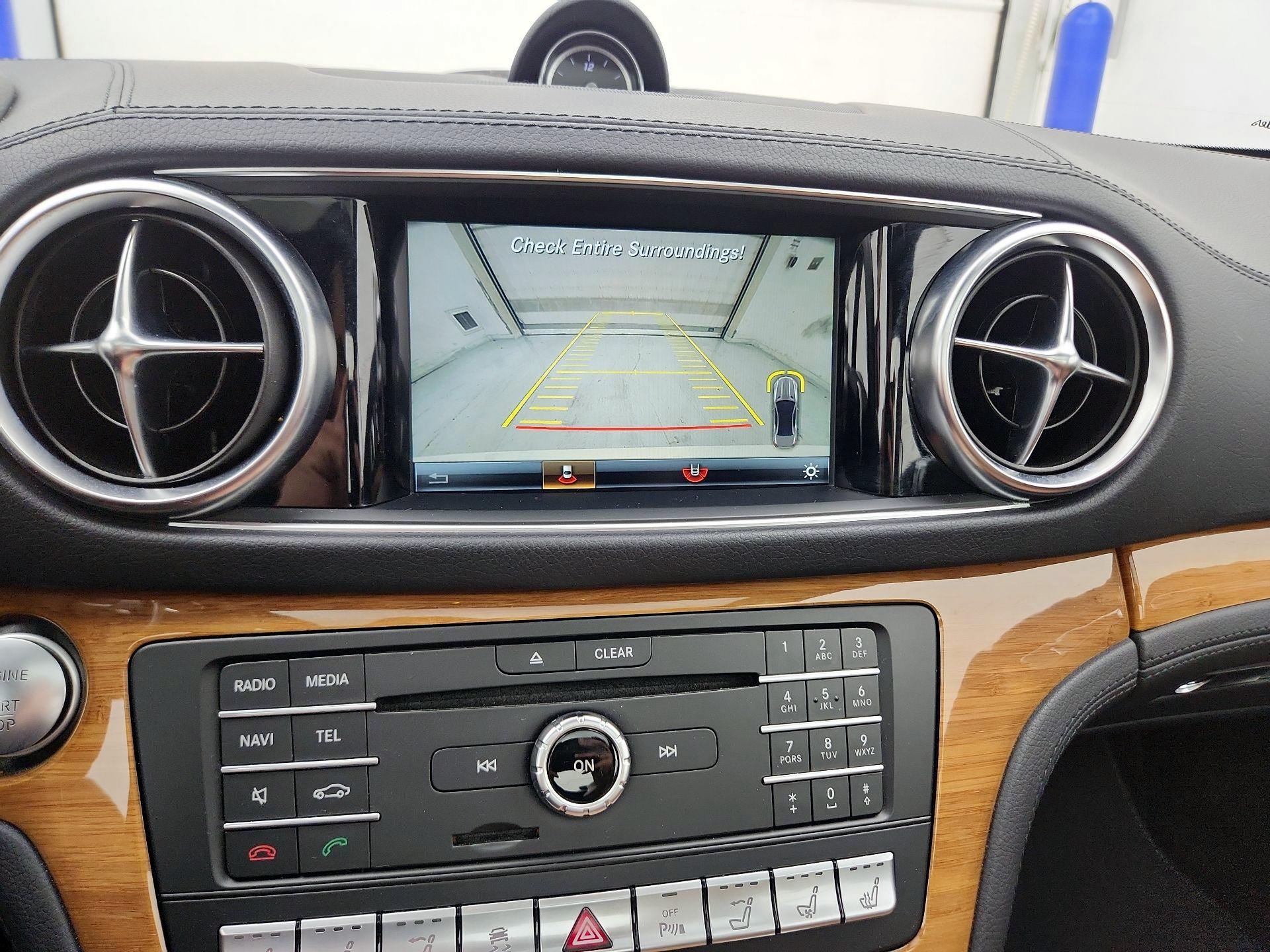 Thumbnail: 2019 Mercedes-Benz SL-Class - 15