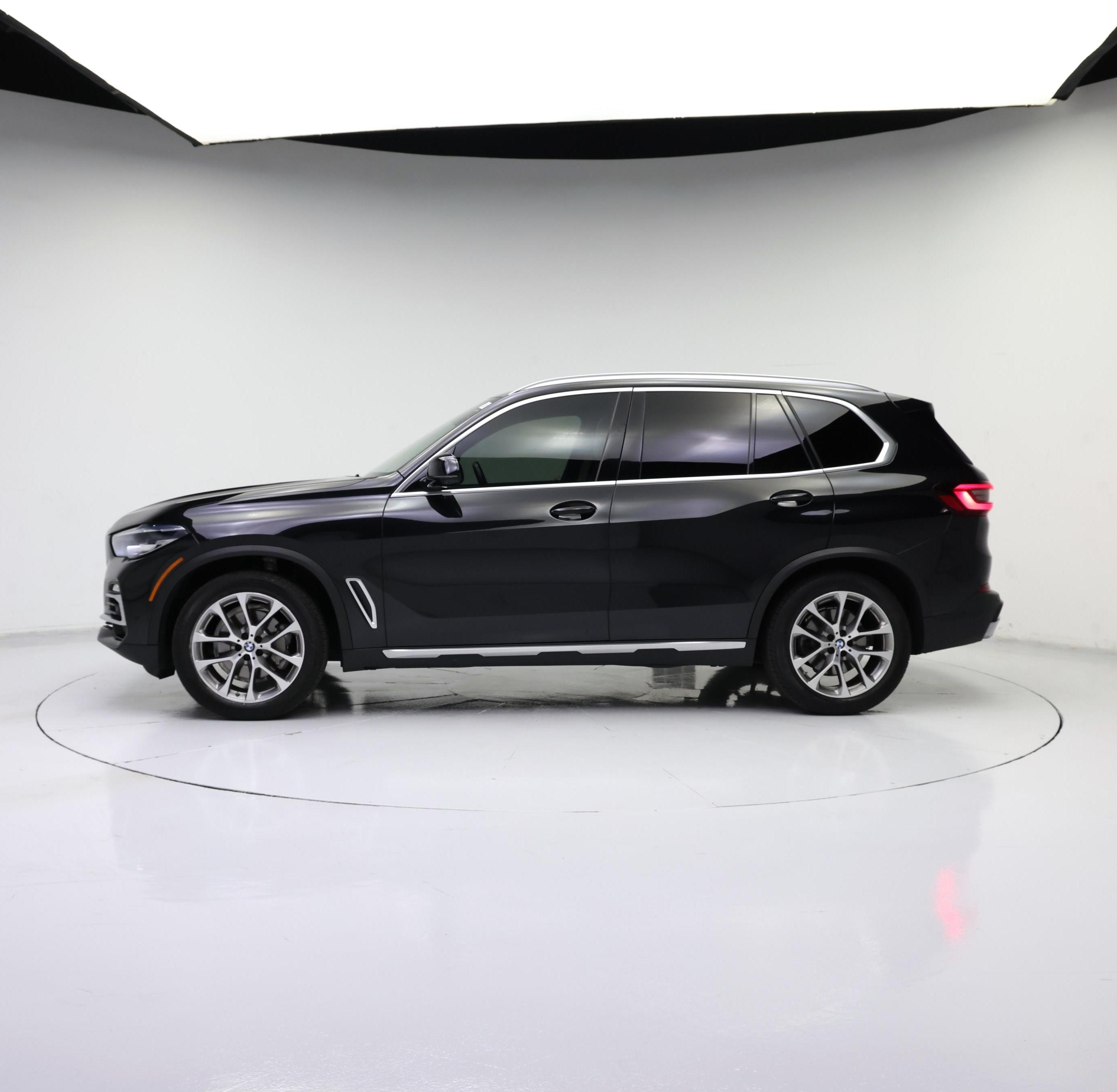 Thumbnail: 2021 BMW X5 - 3