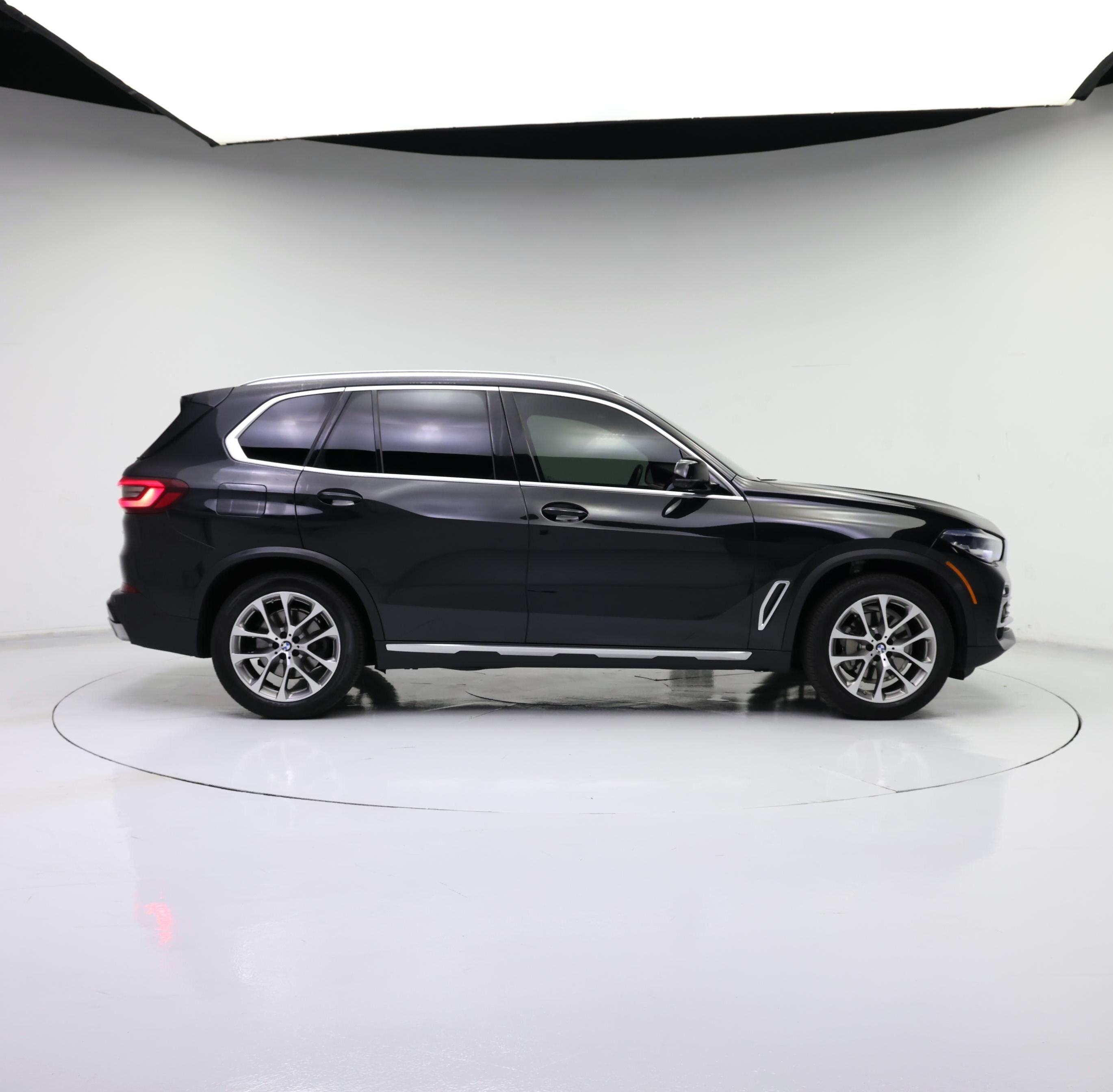 Thumbnail: 2021 BMW X5 - 7