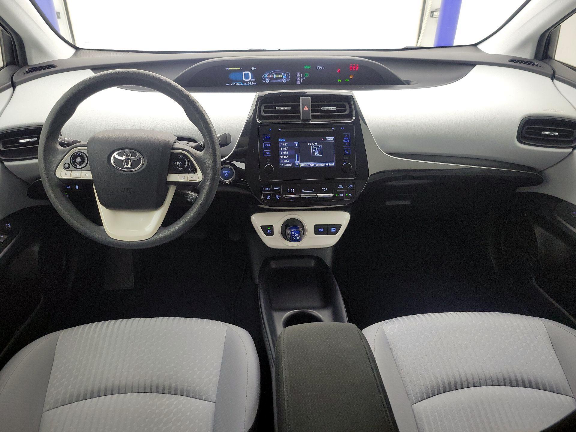 Thumbnail: 2017 Toyota Prius - 9