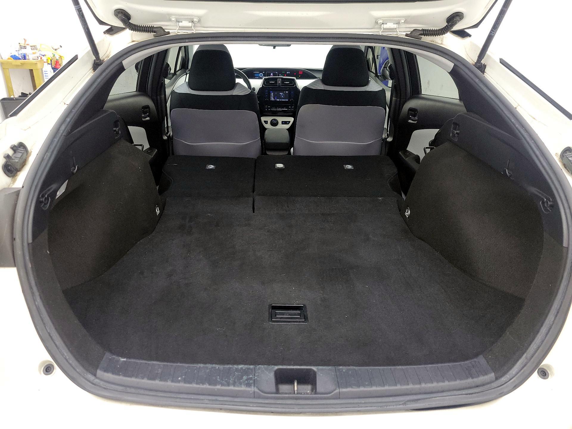 Thumbnail: 2017 Toyota Prius - 20