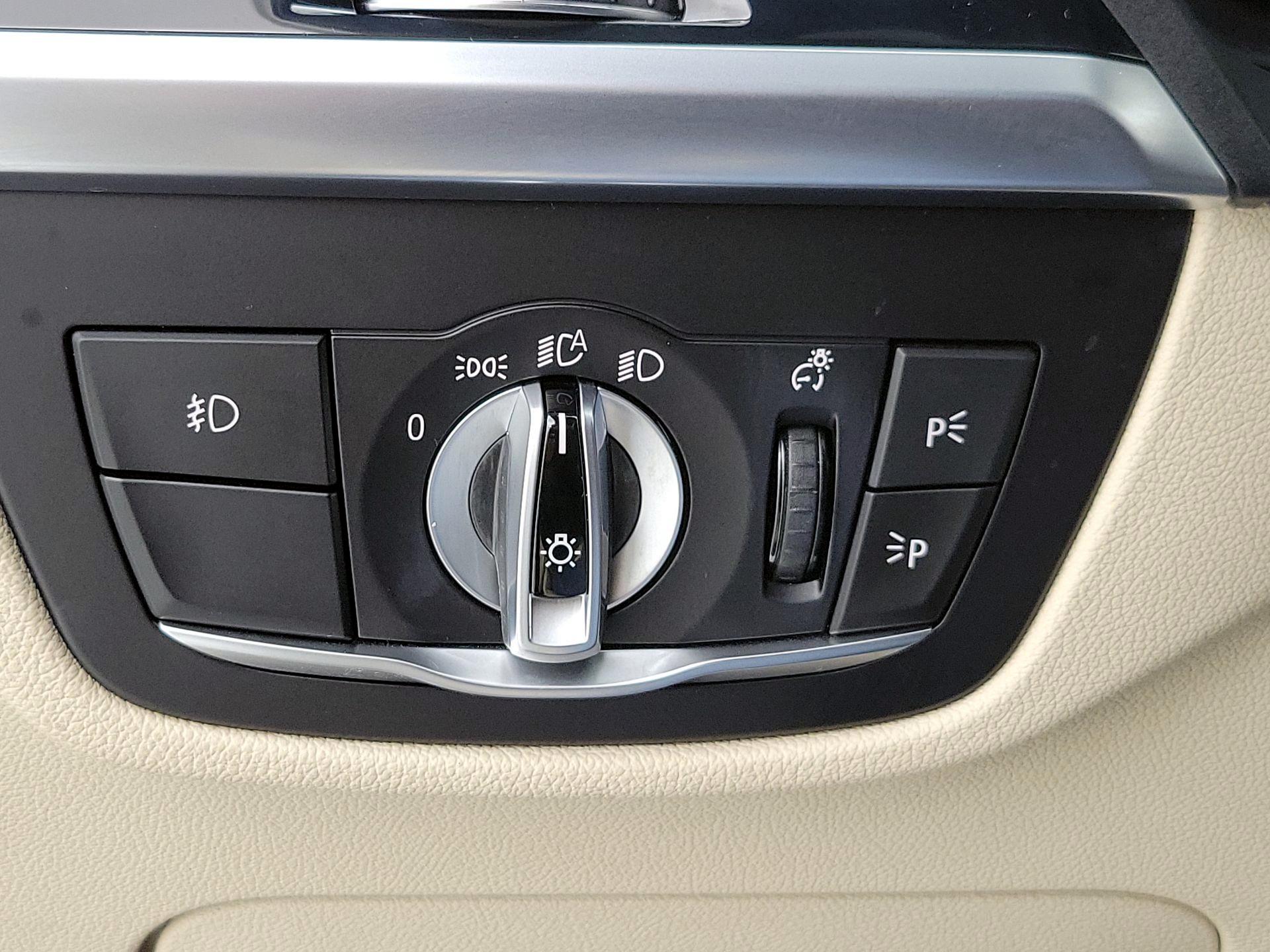 Thumbnail: 2021 BMW X3 - 13