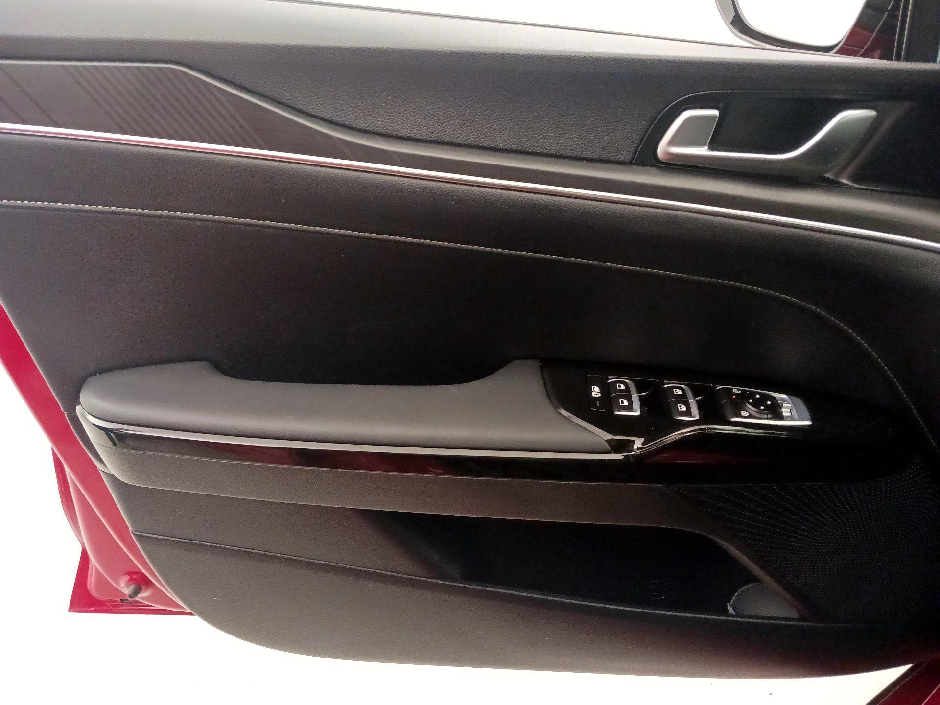 Thumbnail: 2025 Kia K5 - 12