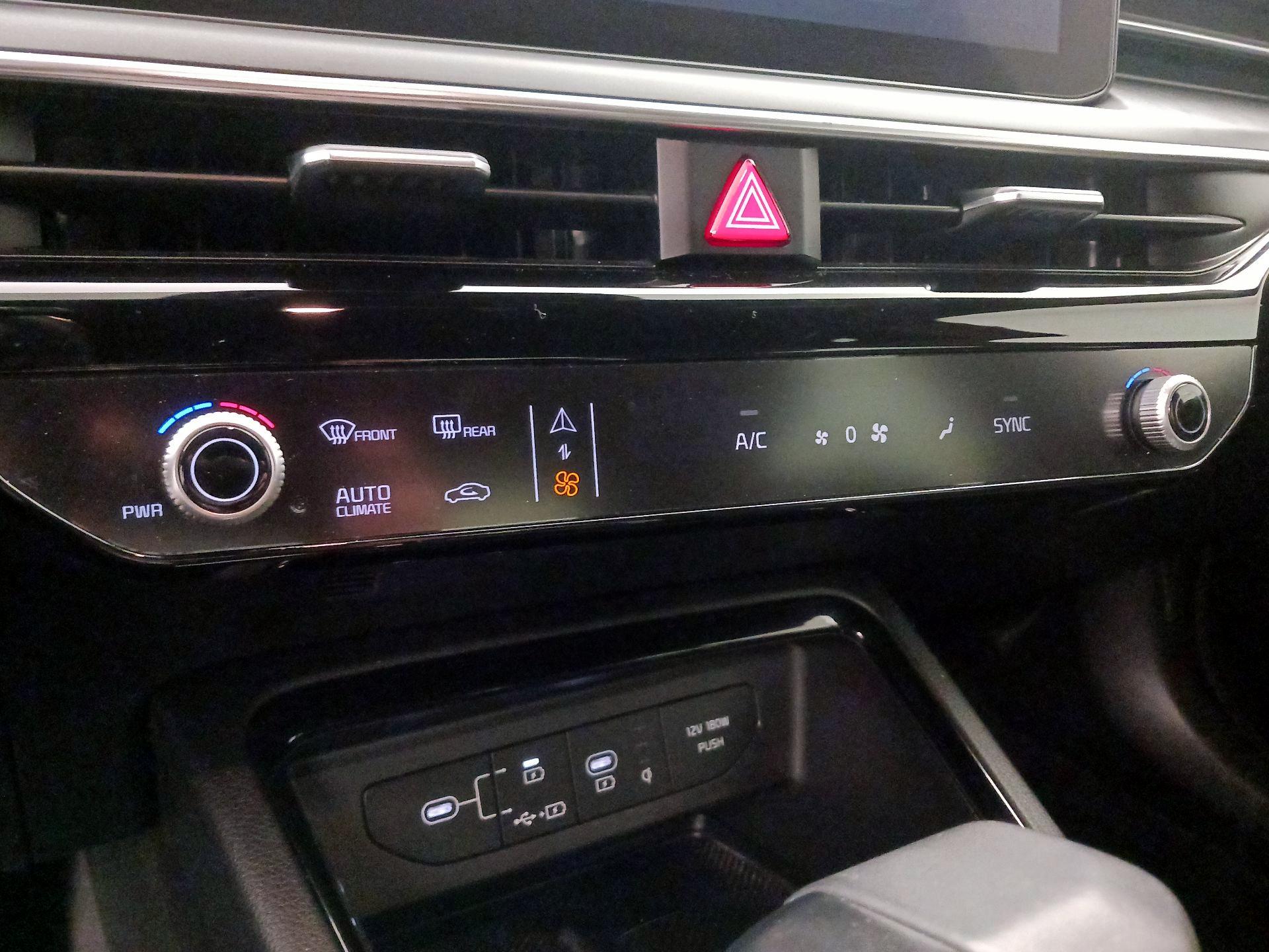 Thumbnail: 2025 Kia K5 - 17