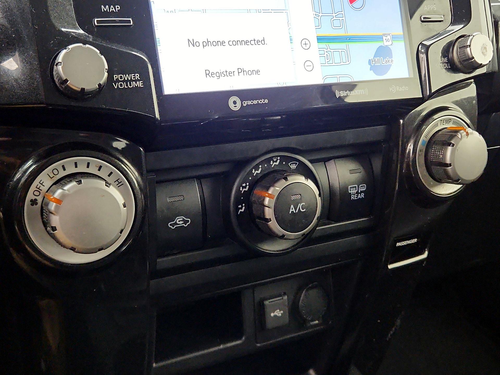 Thumbnail: 2021 Toyota 4Runner - 17