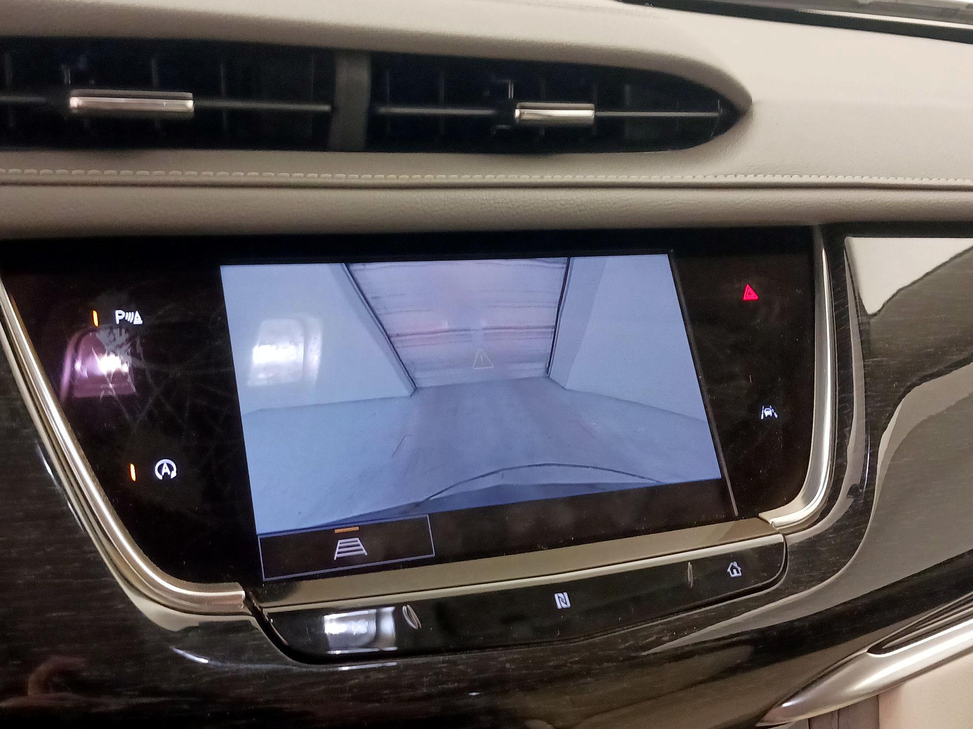 Thumbnail: 2021 Cadillac XT6 - 15