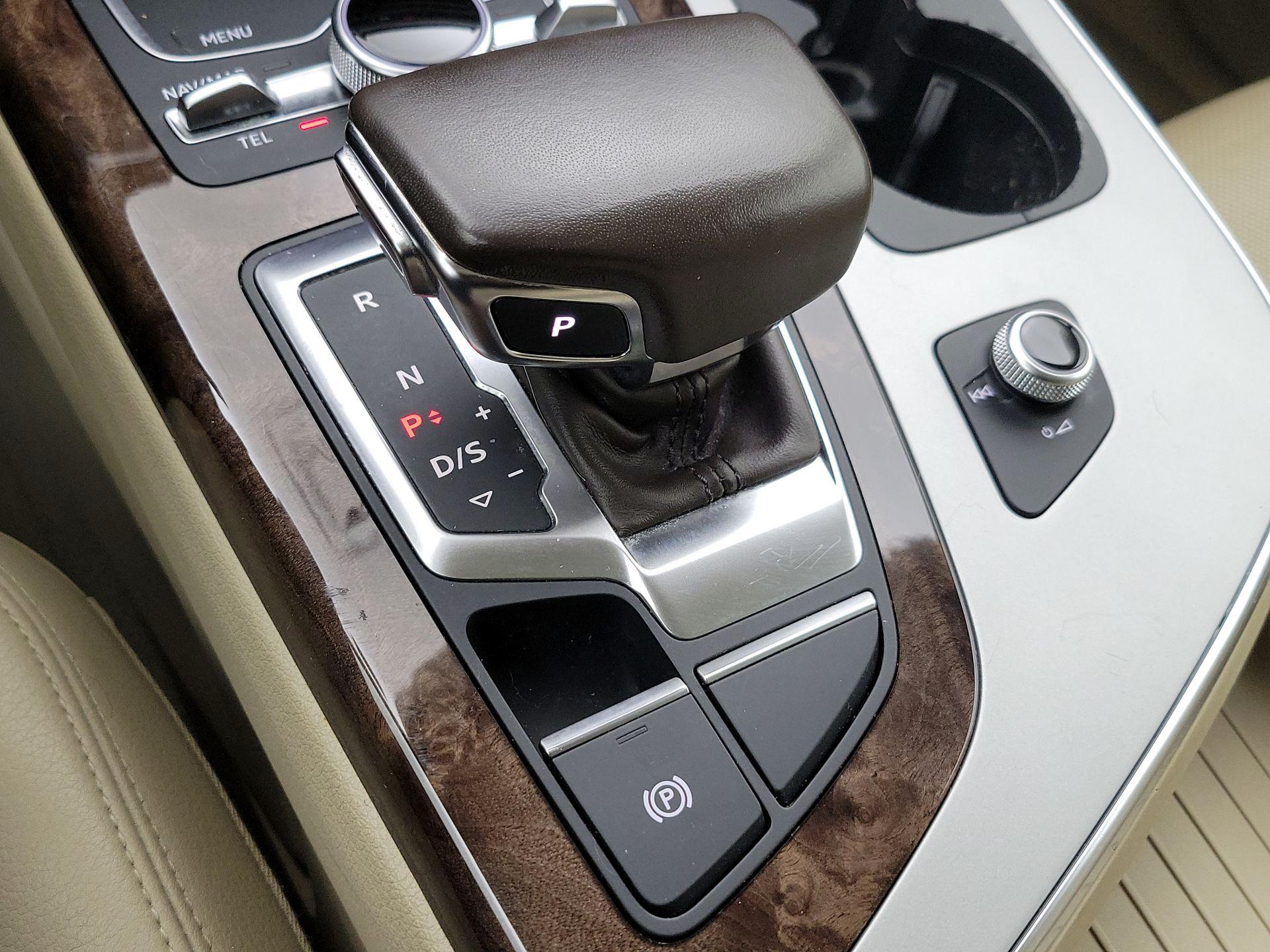 Thumbnail: 2018 Audi Q7 - 18