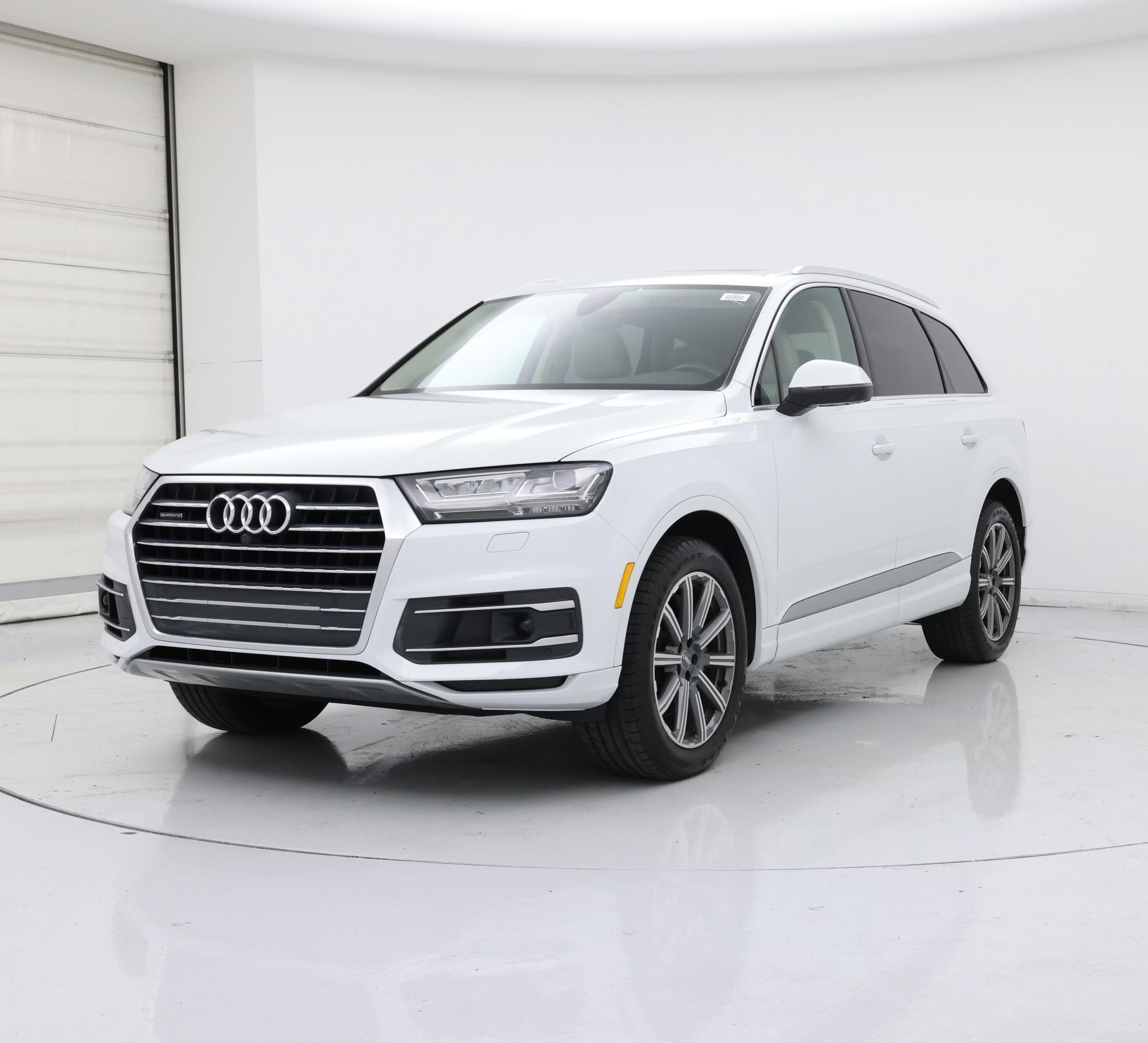 Thumbnail: 2018 Audi Q7 - 4