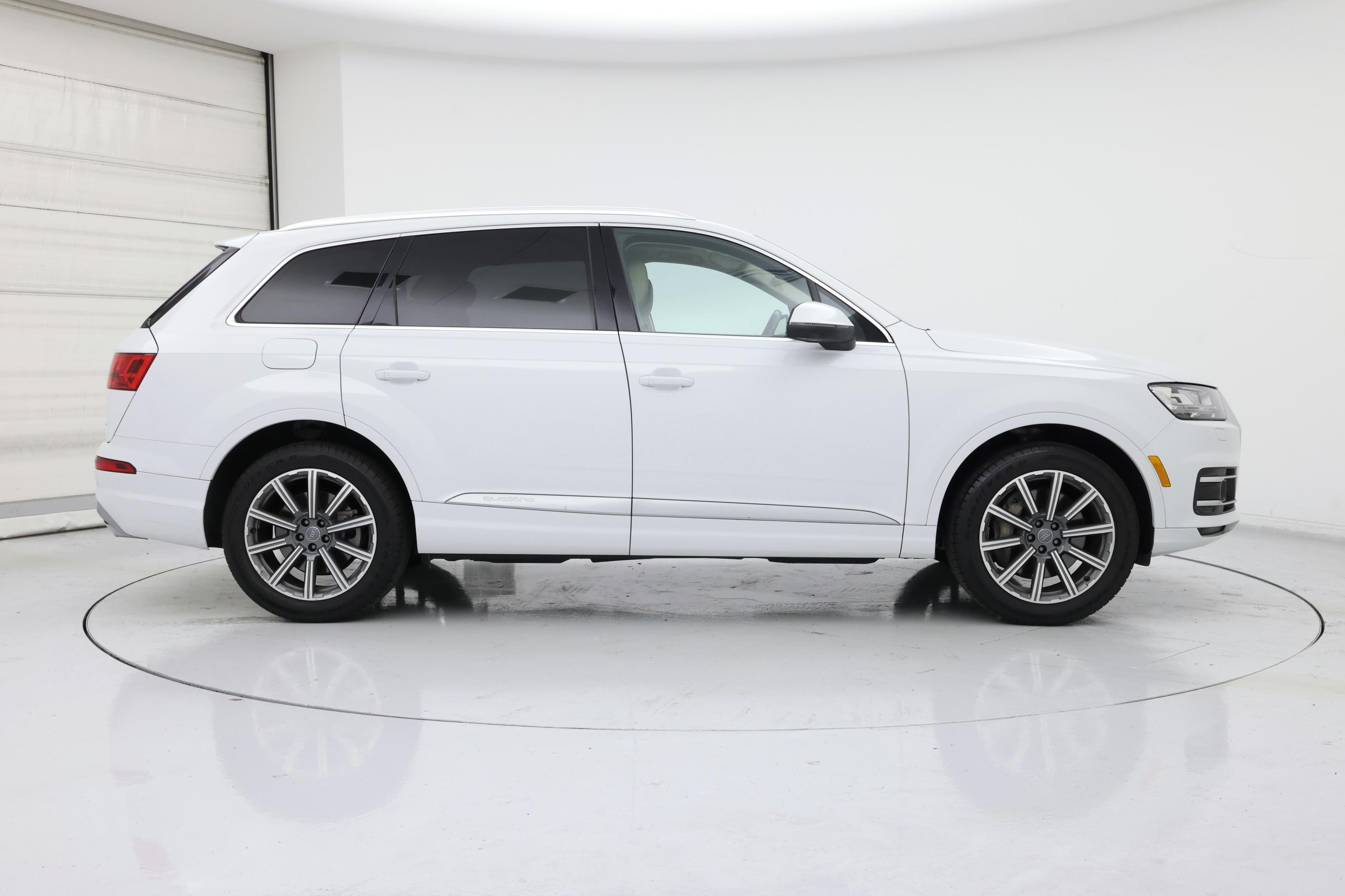 Thumbnail: 2018 Audi Q7 - 7