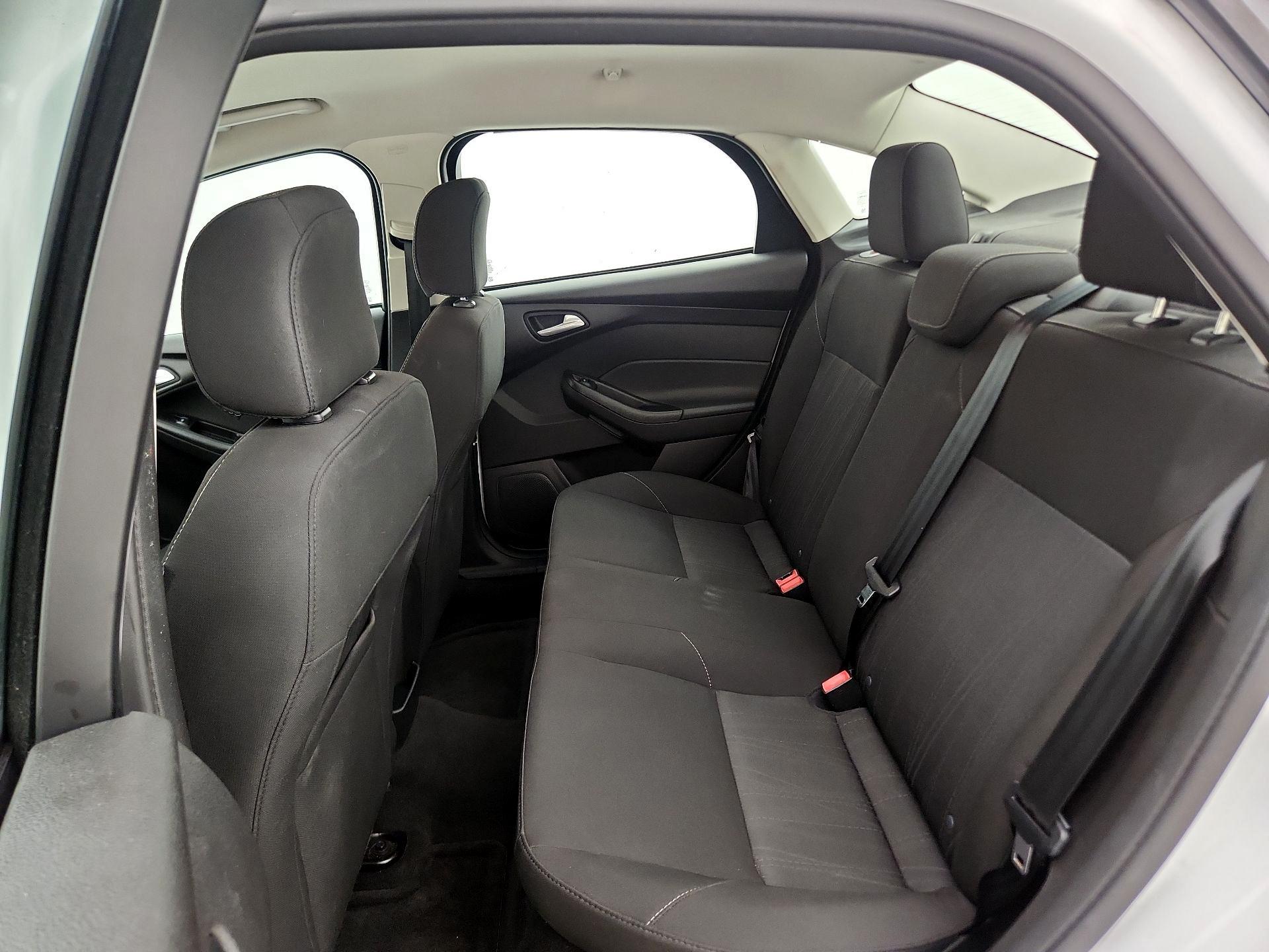 Thumbnail: 2017 Ford Focus - 18