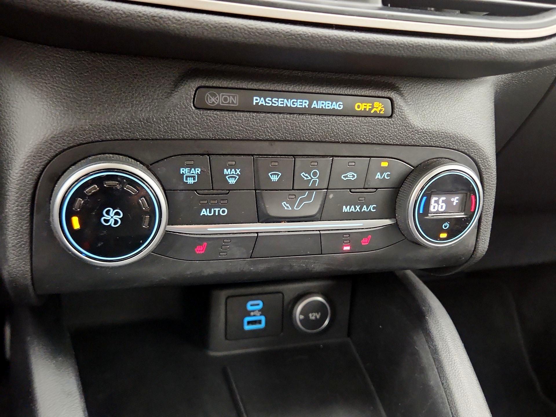 Thumbnail: 2020 Ford Escape - 16