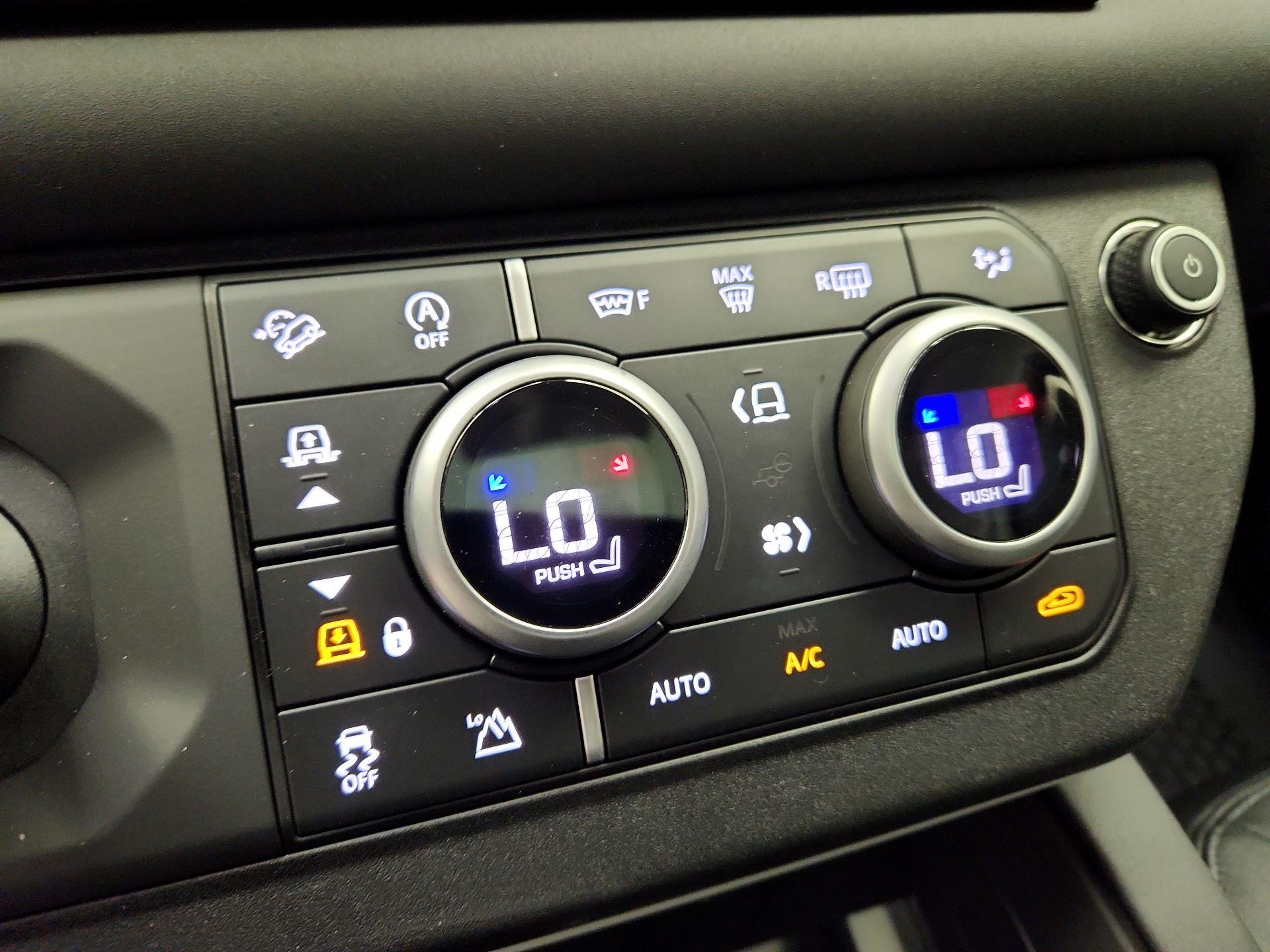 Thumbnail: 2024 Land Rover Defender - 17