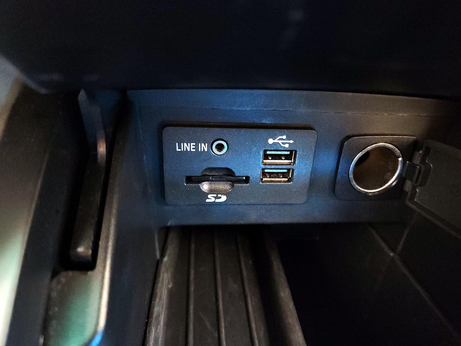 Thumbnail: 2014 Ford Explorer - 19