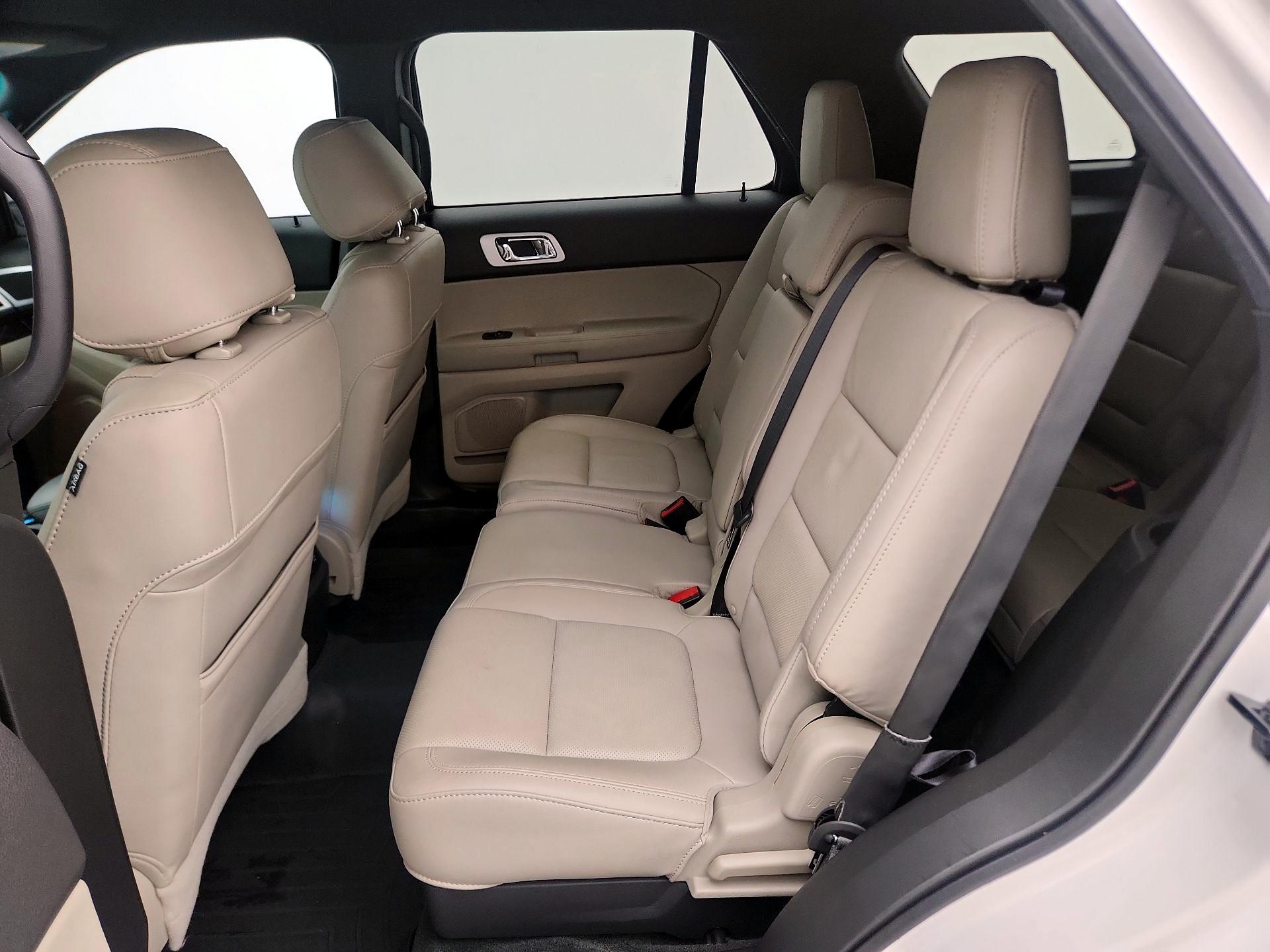 Thumbnail: 2014 Ford Explorer - 20