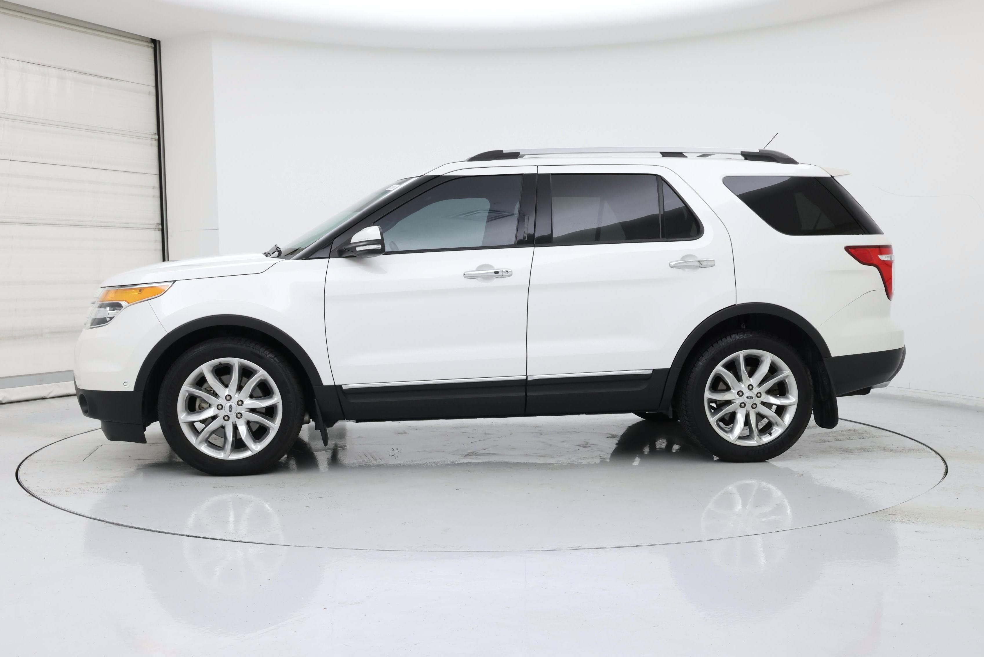 Thumbnail: 2014 Ford Explorer - 3