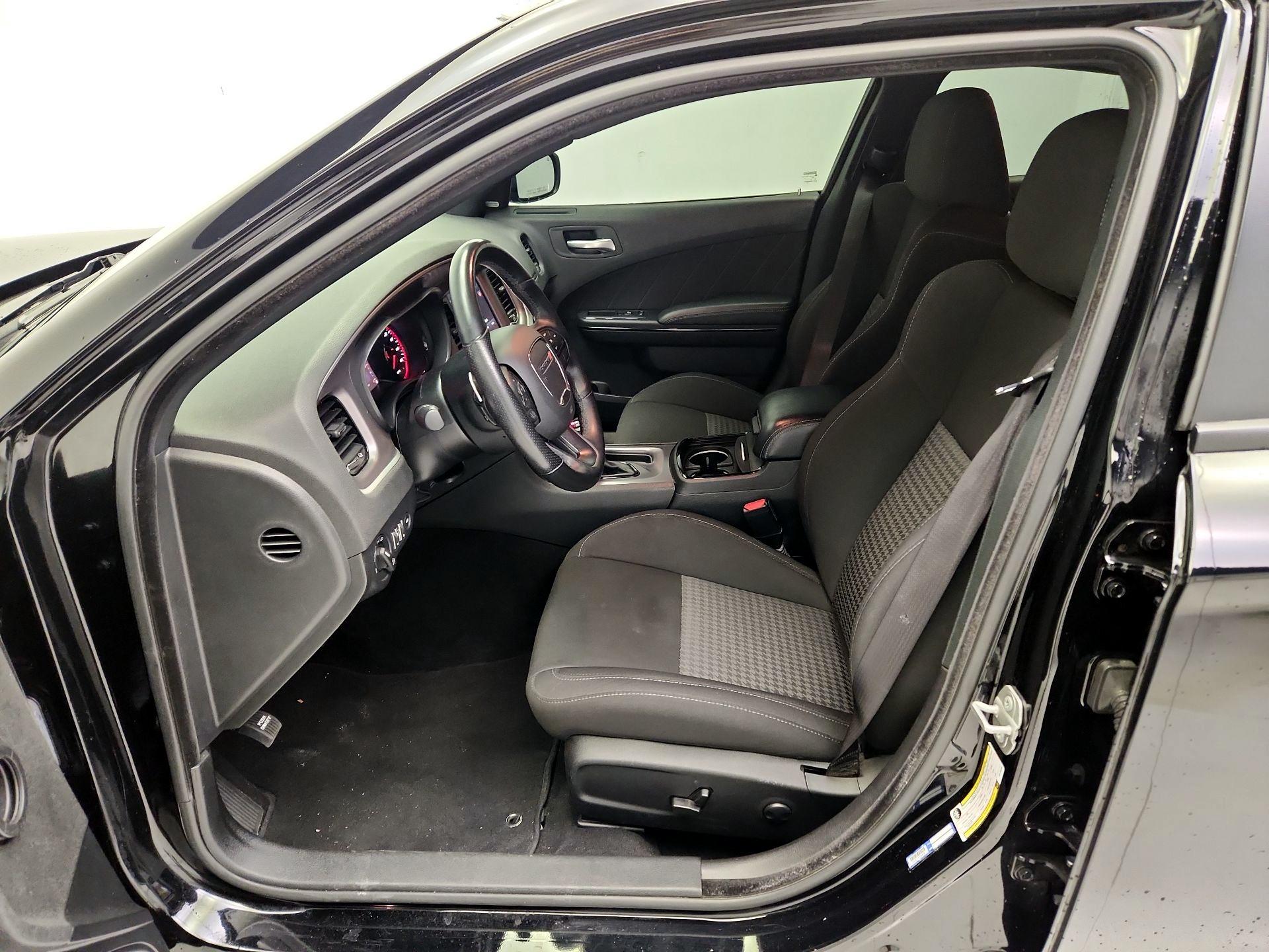 Thumbnail: 2022 Dodge Charger - 11