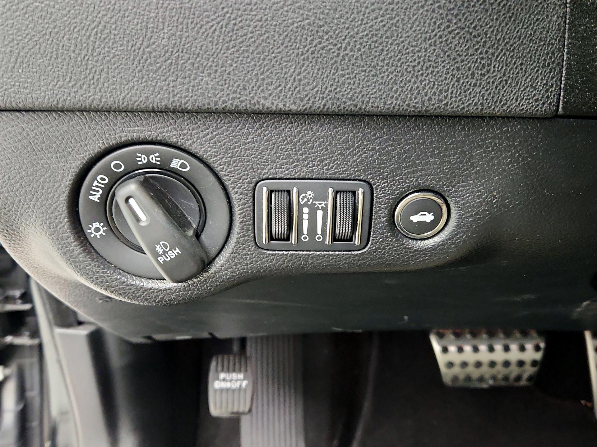 Thumbnail: 2022 Dodge Charger - 13