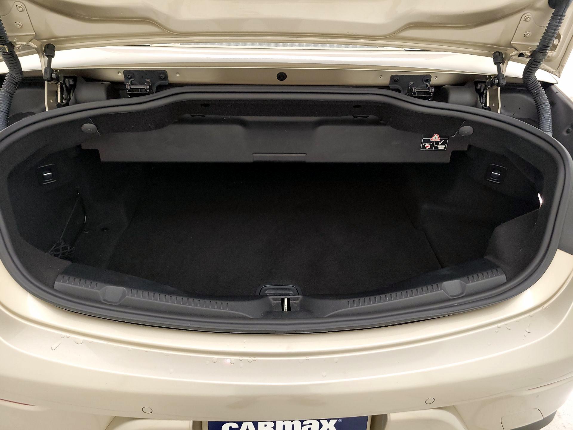 Thumbnail: 2018 Mercedes-Benz E-Class - 19