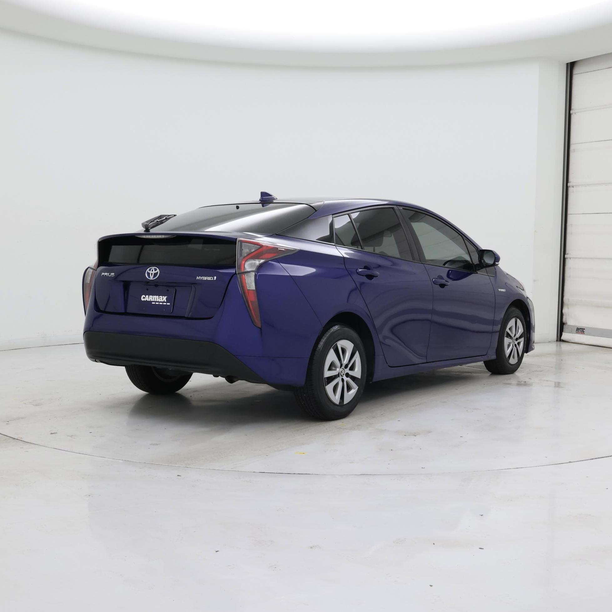 Thumbnail: 2016 Toyota Prius - 8
