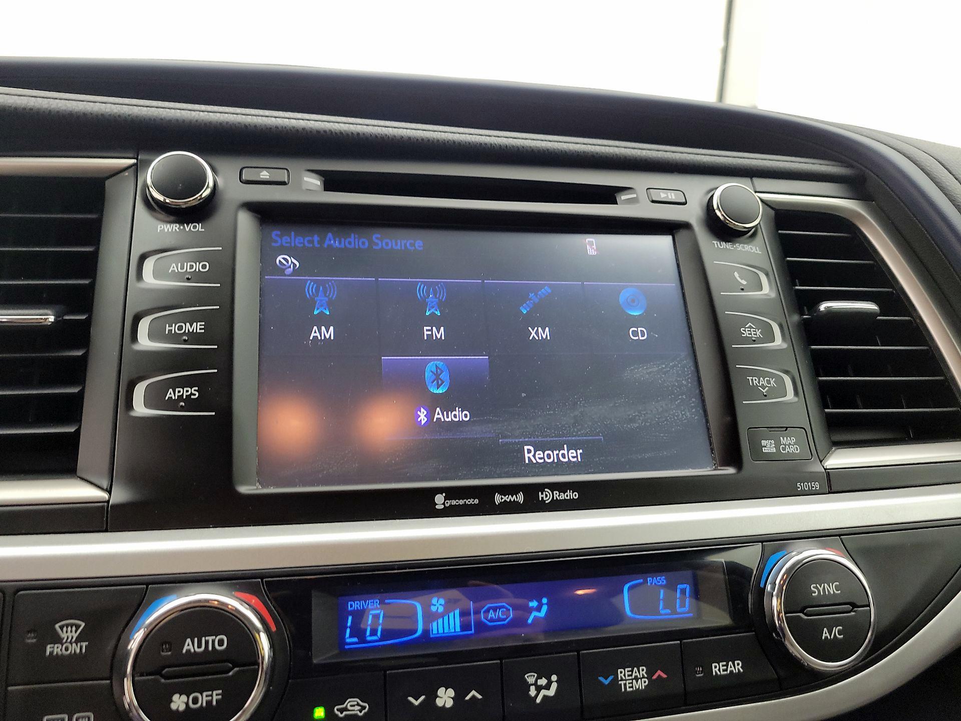 Thumbnail: 2016 Toyota Highlander - 15