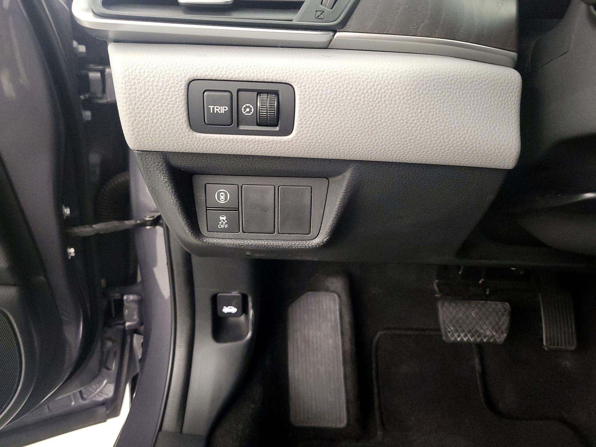 Thumbnail: 2018 Honda Accord - 13