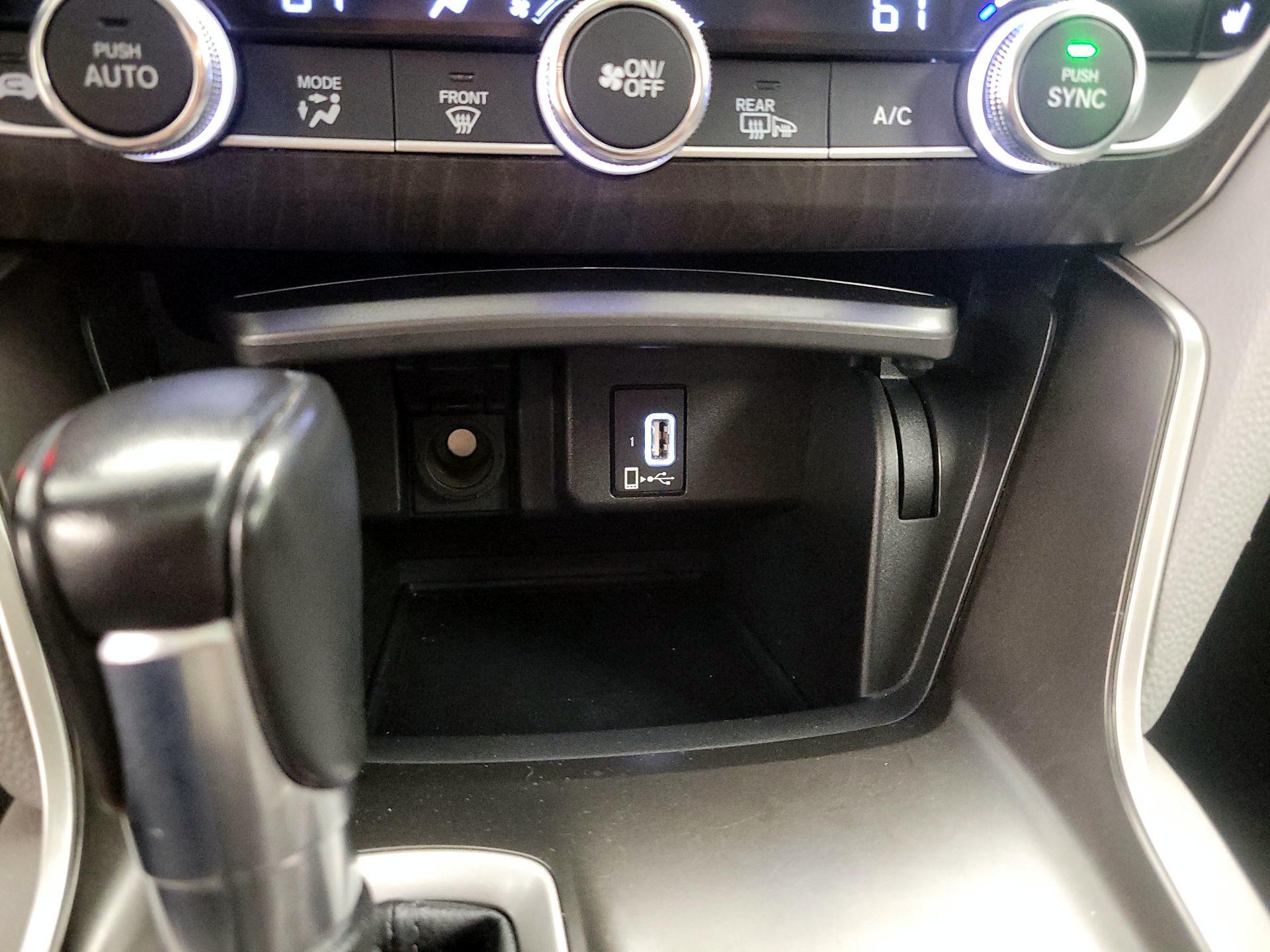 Thumbnail: 2018 Honda Accord - 18