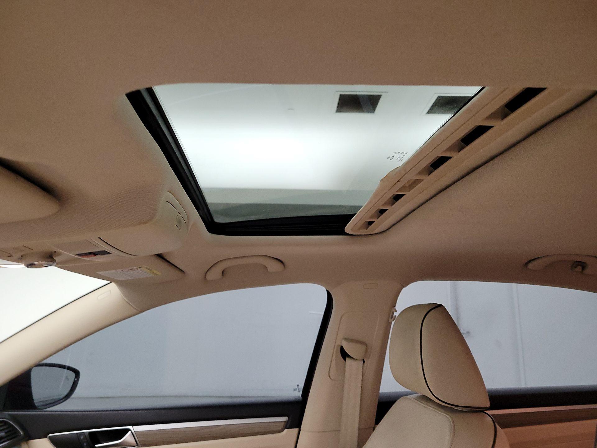 Thumbnail: 2017 Volkswagen Passat - 19