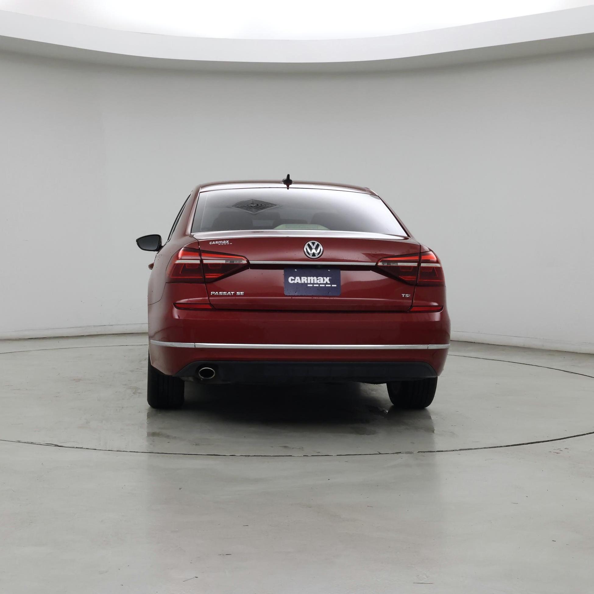 Thumbnail: 2017 Volkswagen Passat - 6