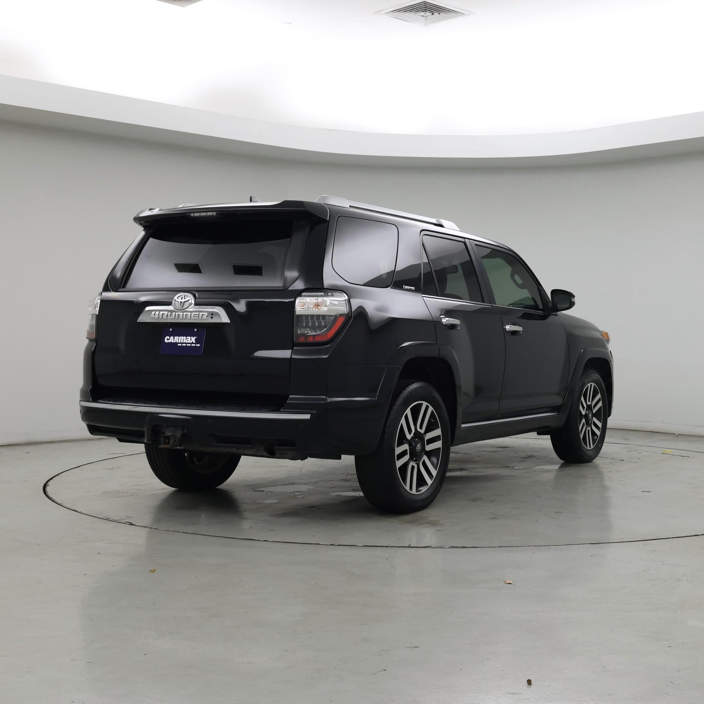 Thumbnail: 2017 Toyota 4Runner - 8