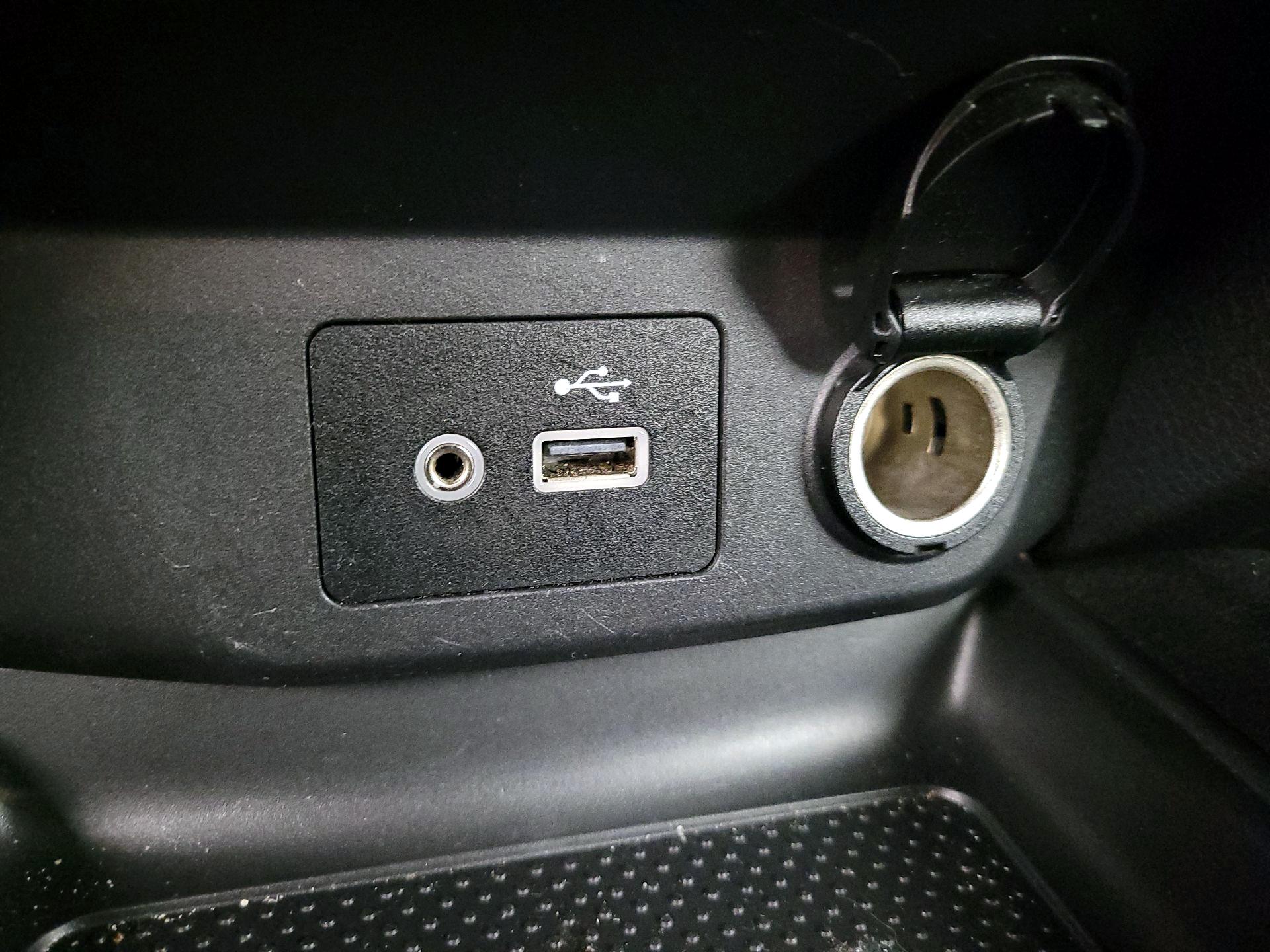 Thumbnail: 2019 Nissan Rogue - 18