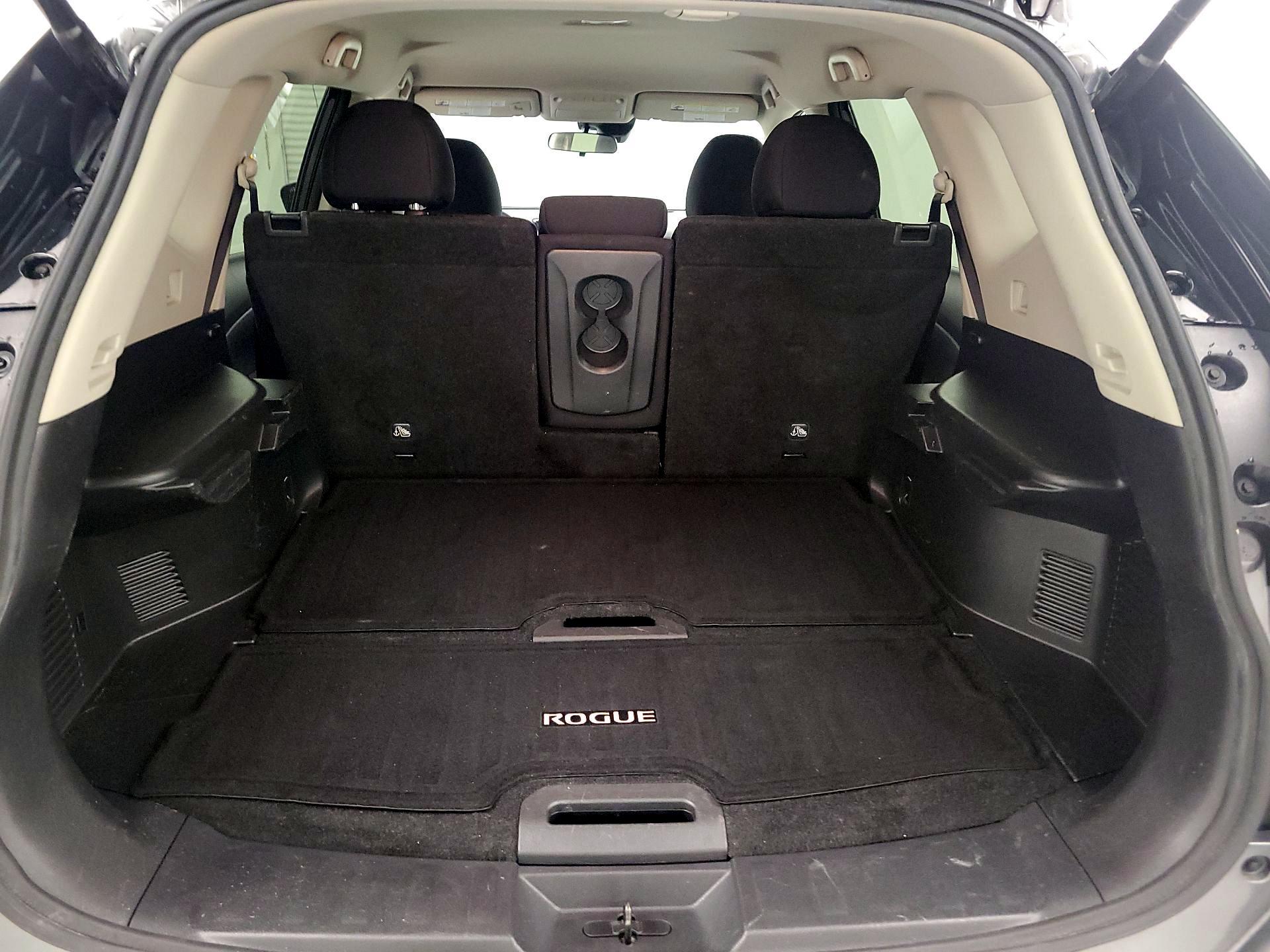 Thumbnail: 2019 Nissan Rogue - 20