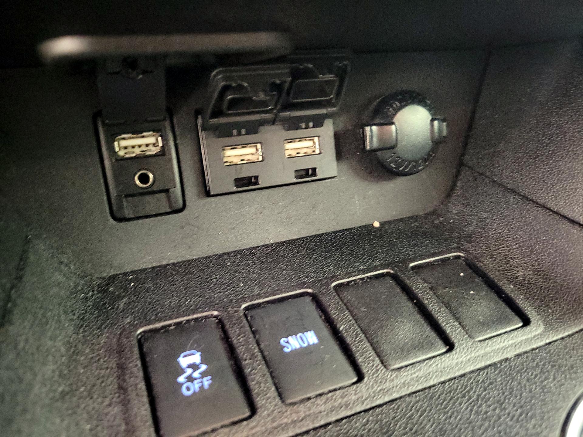 Thumbnail: 2019 Toyota Highlander - 19