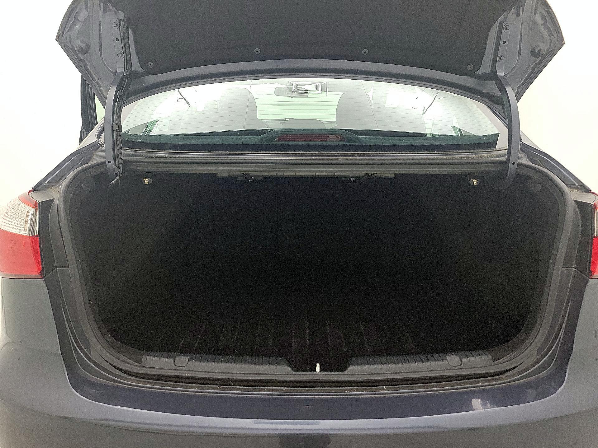 Thumbnail: 2016 Kia Forte - 17