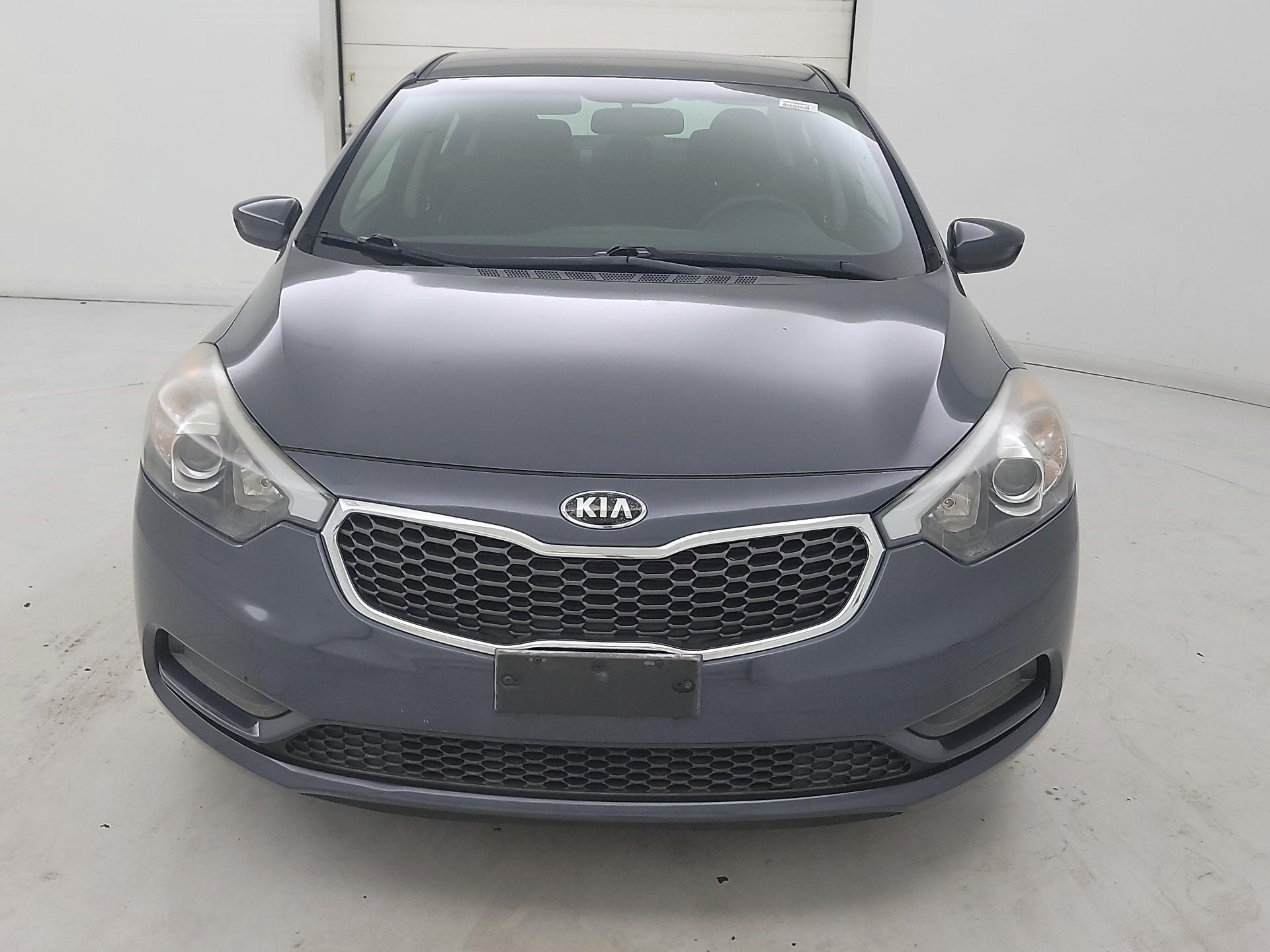 Thumbnail: 2016 Kia Forte - 2