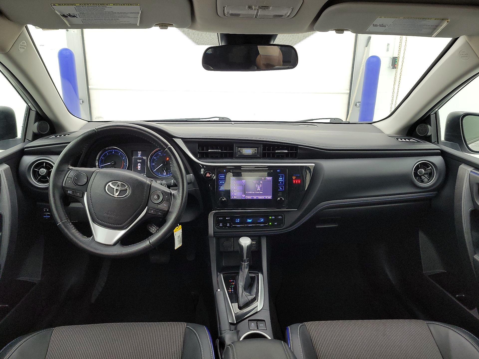 Thumbnail: 2018 Toyota Corolla - 9