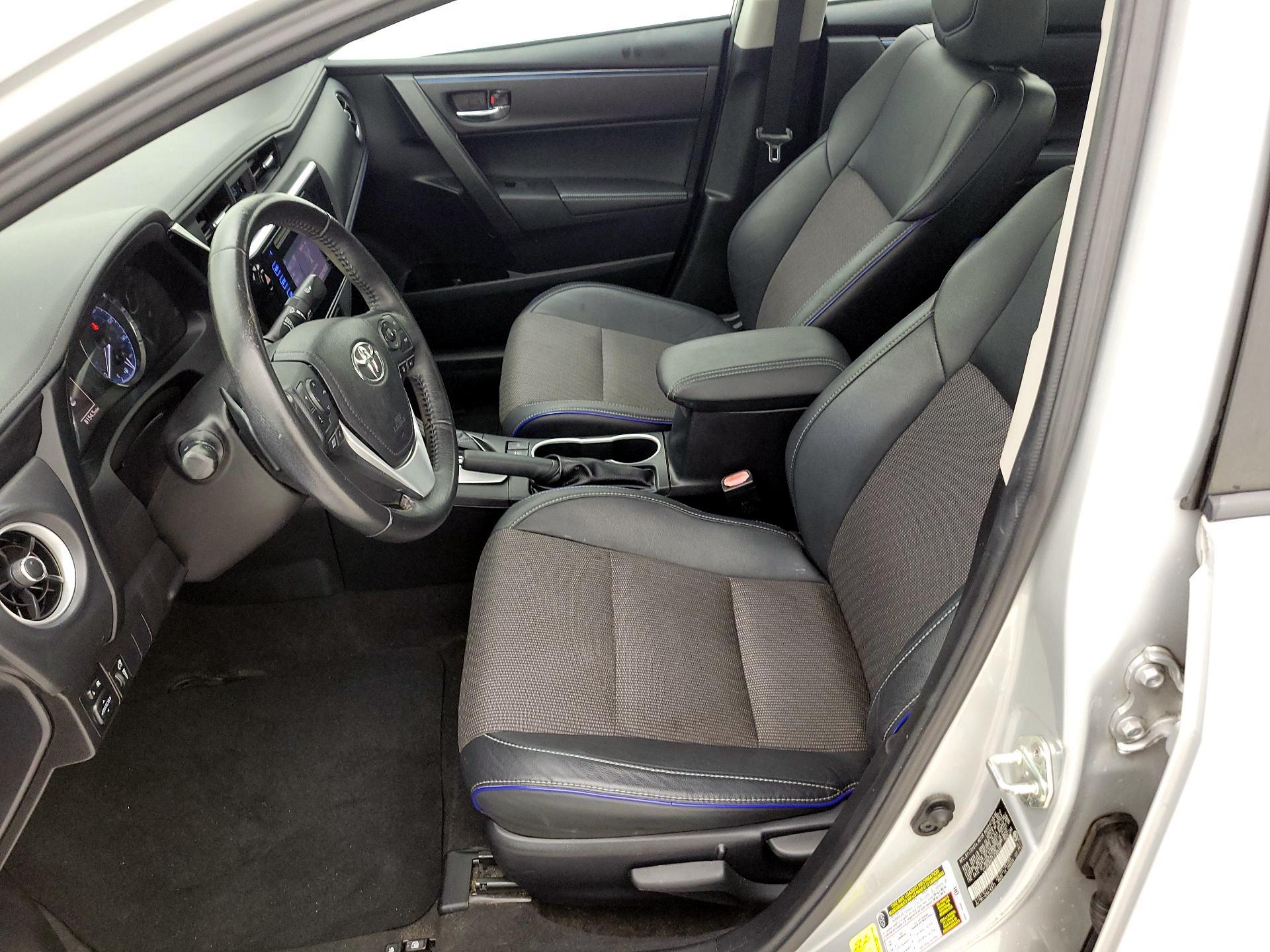 Thumbnail: 2018 Toyota Corolla - 11