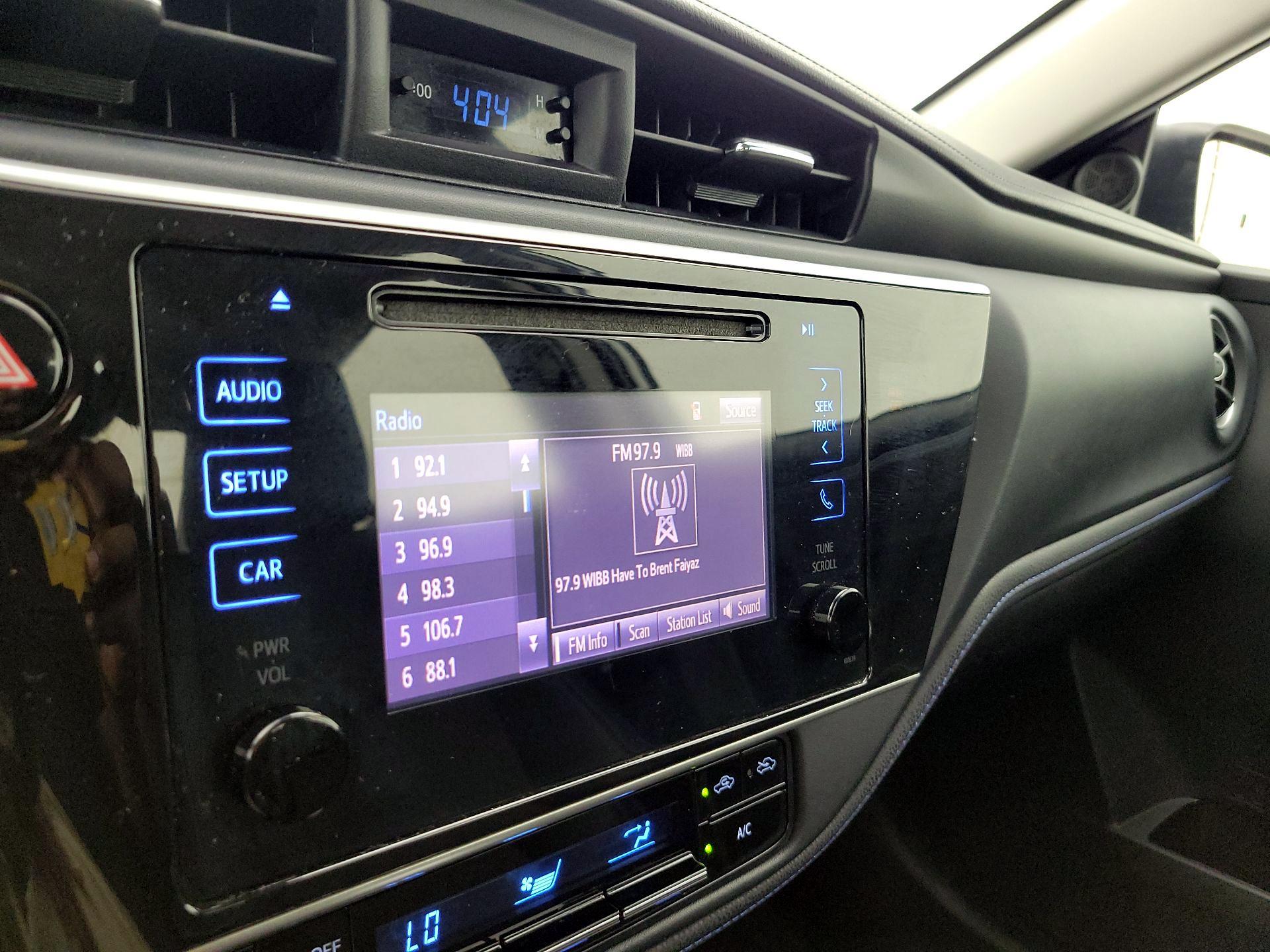 Thumbnail: 2018 Toyota Corolla - 15