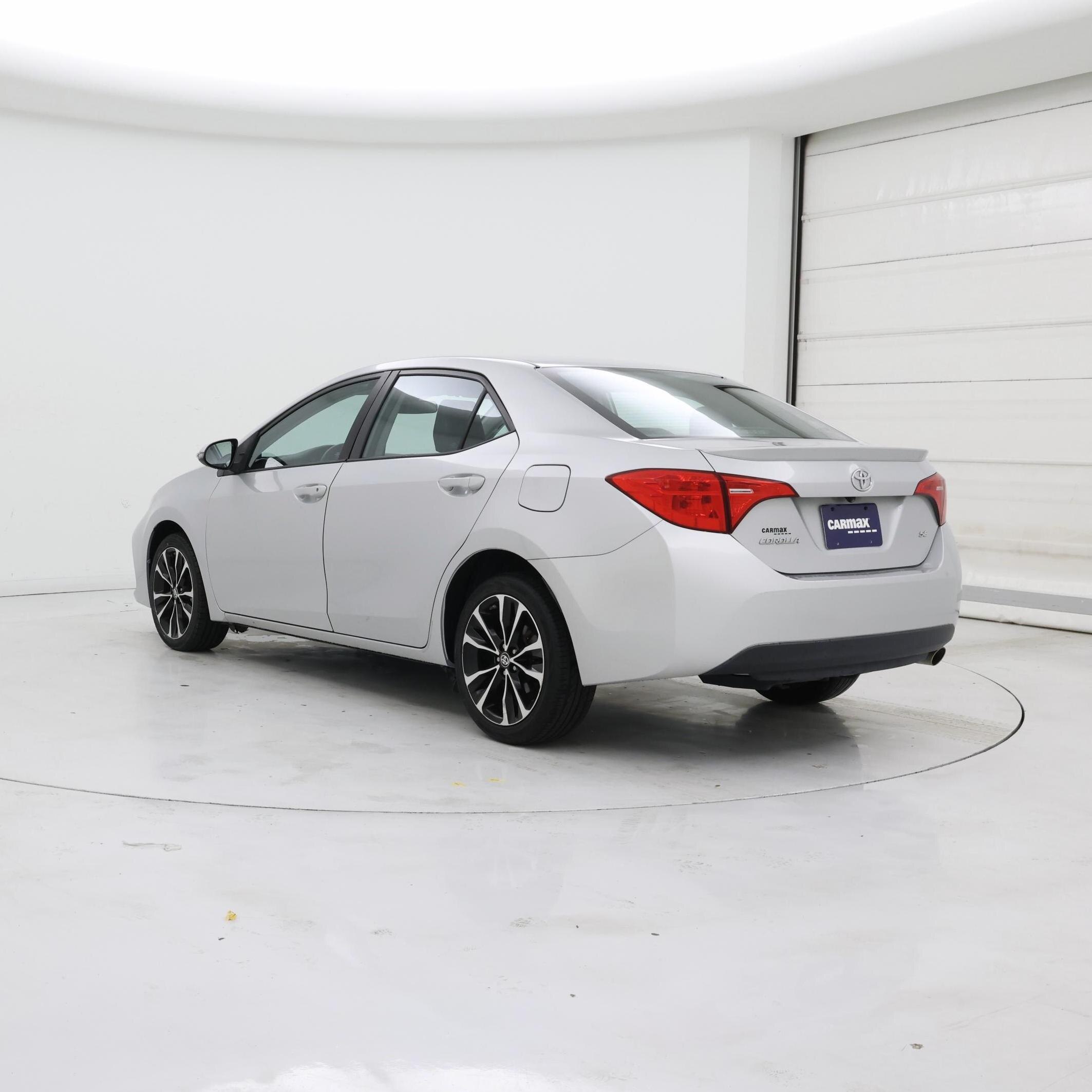 Thumbnail: 2018 Toyota Corolla - 2