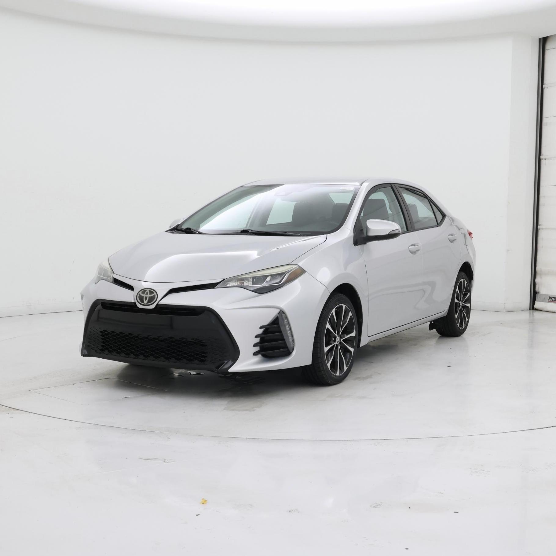 Thumbnail: 2018 Toyota Corolla - 4