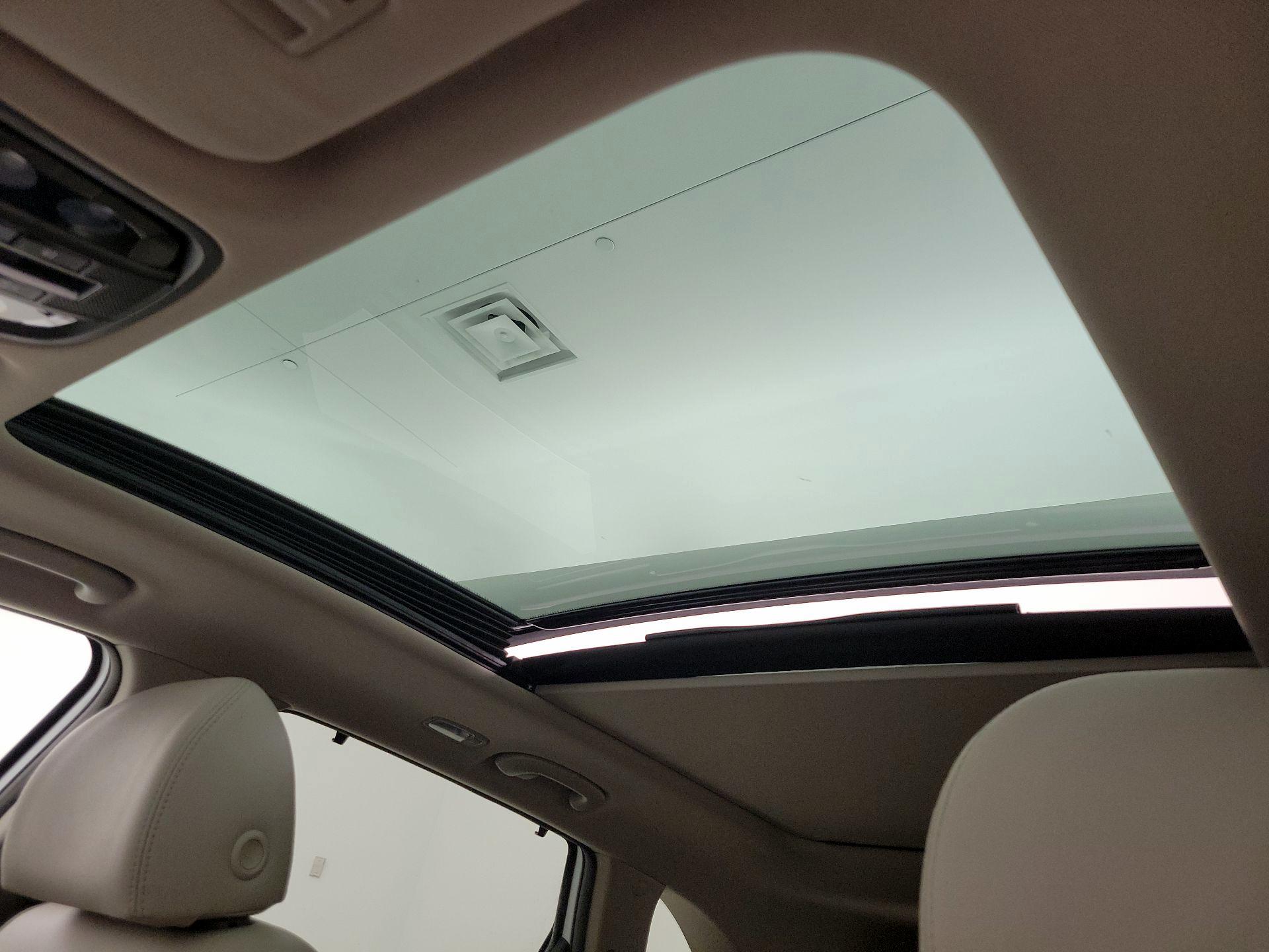 Thumbnail: 2018 Kia Sorento - 19