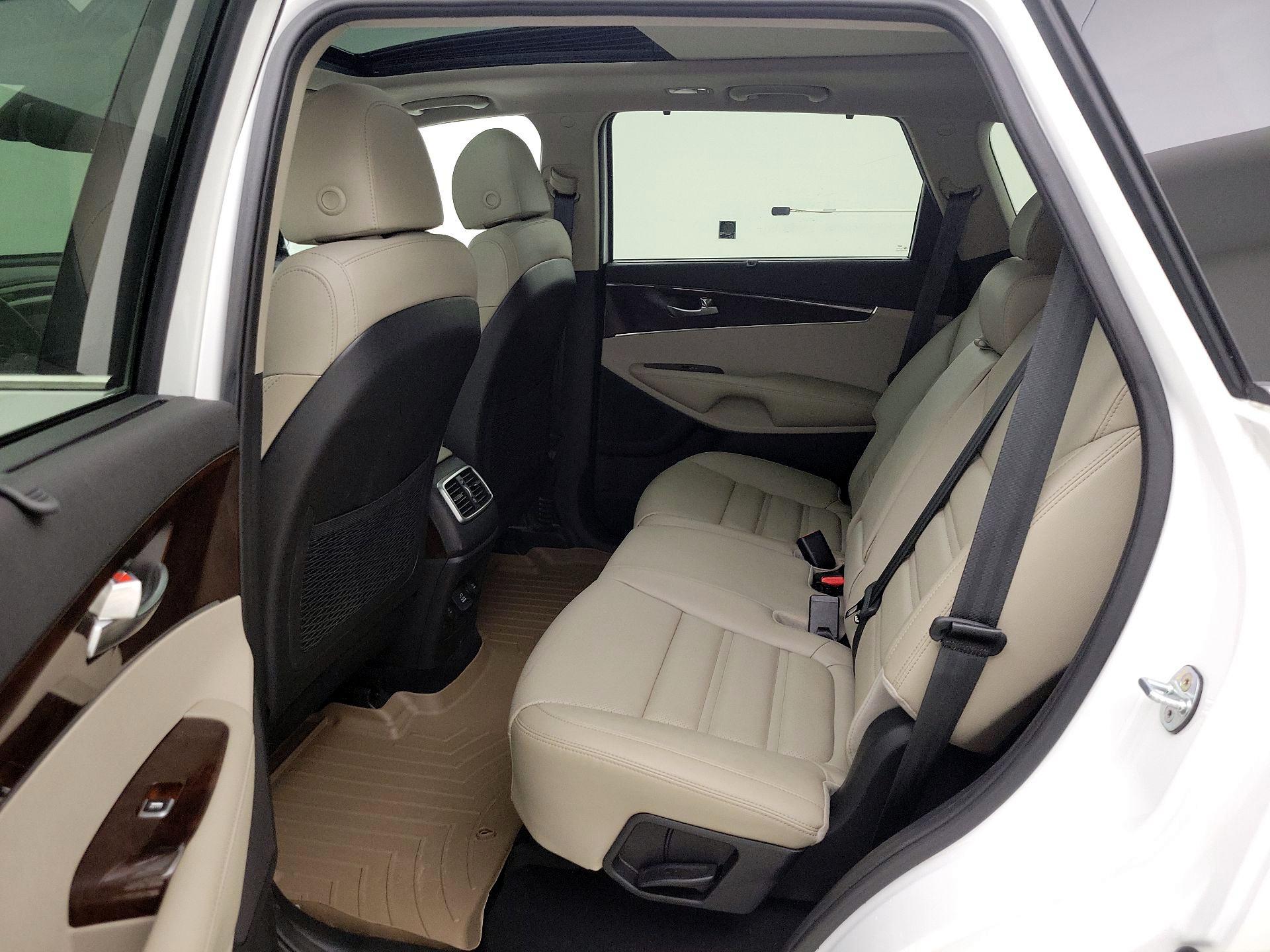 Thumbnail: 2018 Kia Sorento - 20